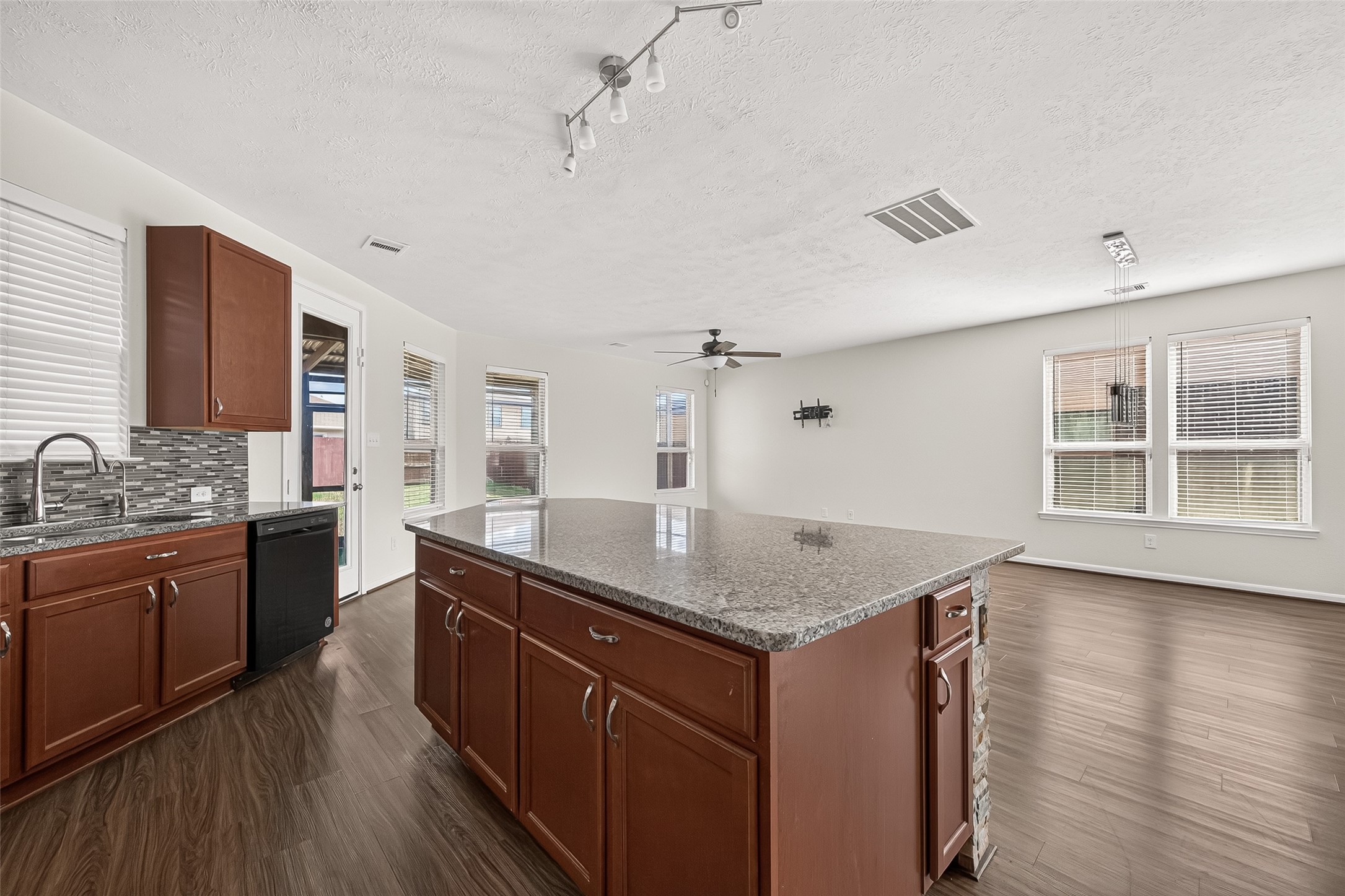 25314 Queens Causeway Lane Property Photo 22