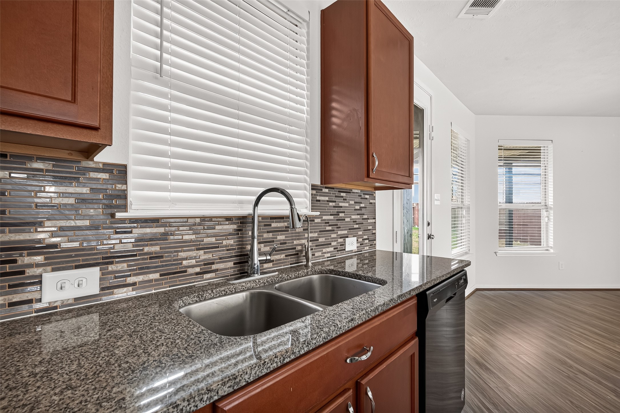 25314 Queens Causeway Lane Property Photo 25
