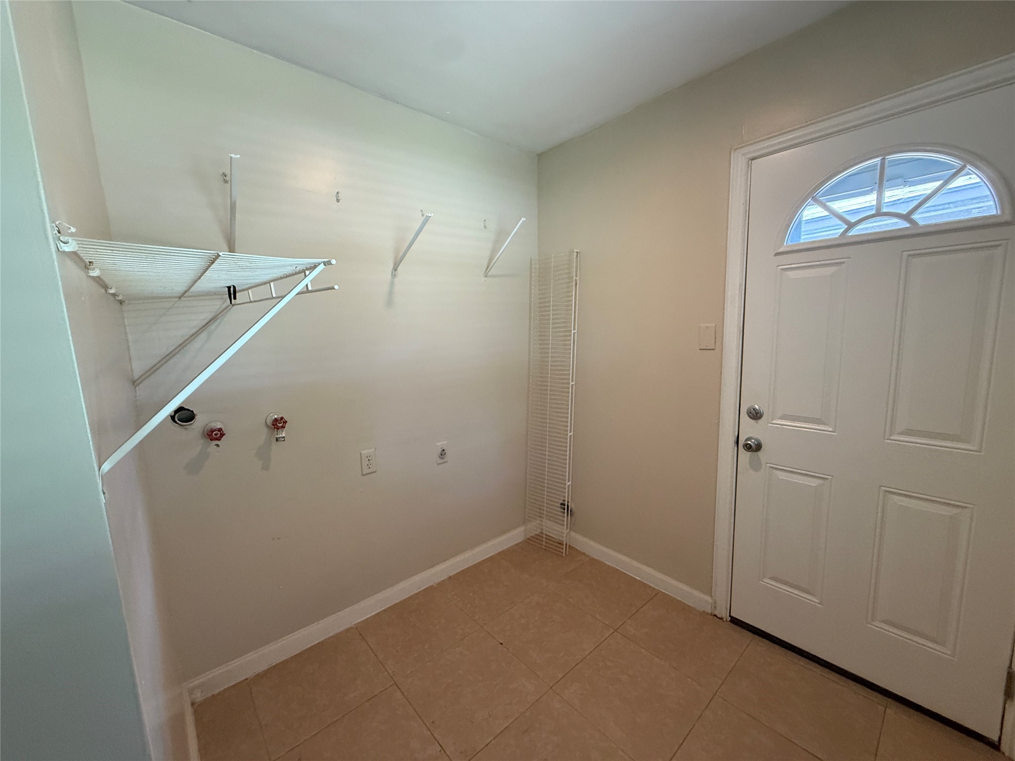 584 Elm Street Property Photo 12