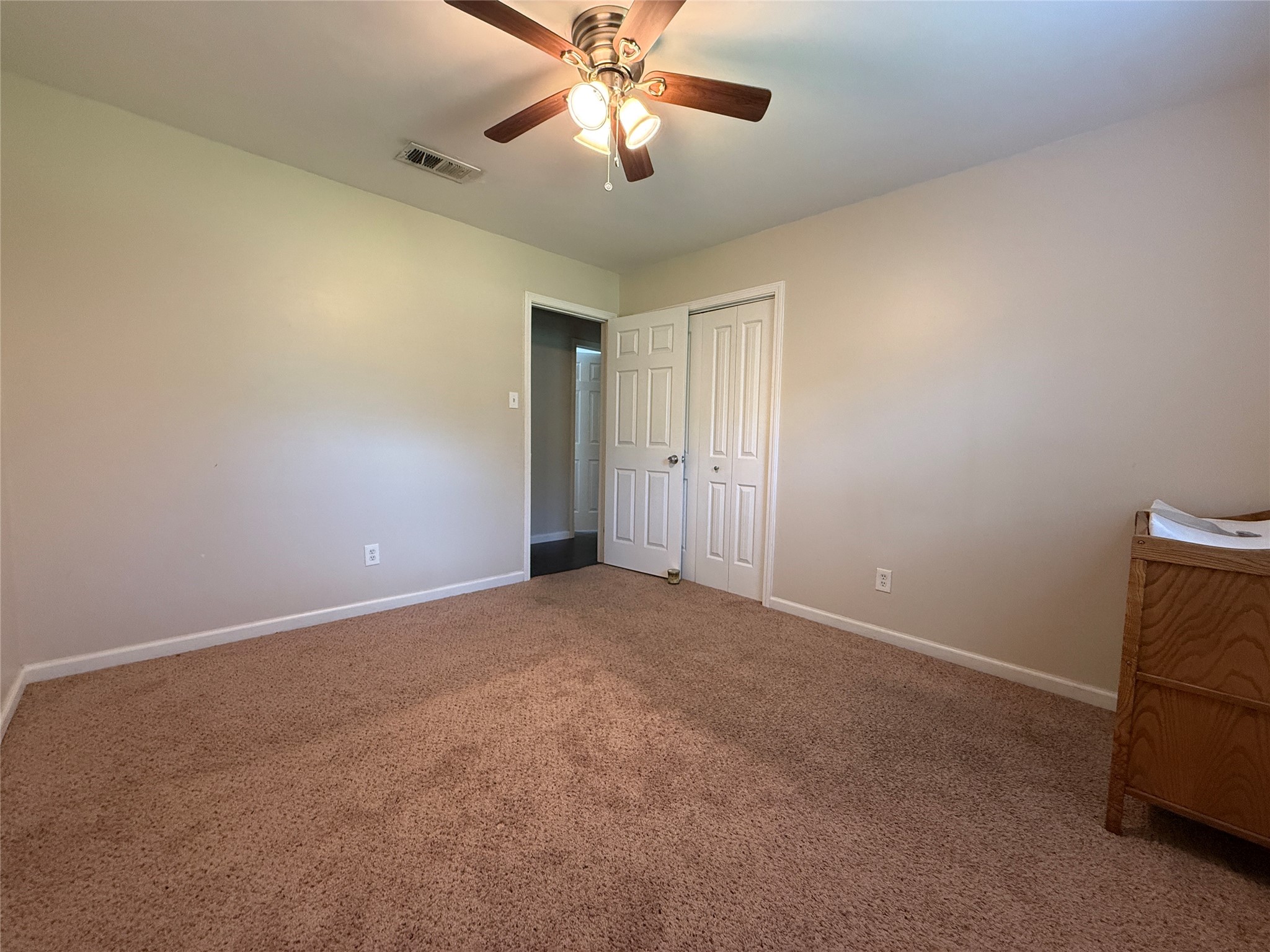584 Elm Street Property Photo 14