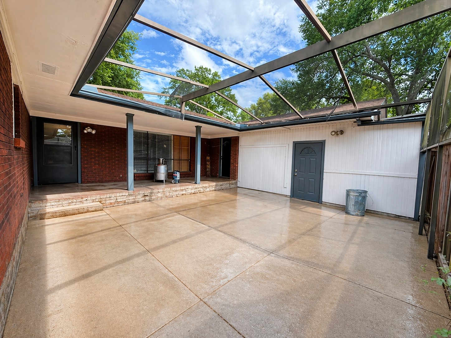 584 Elm Street Property Photo 15