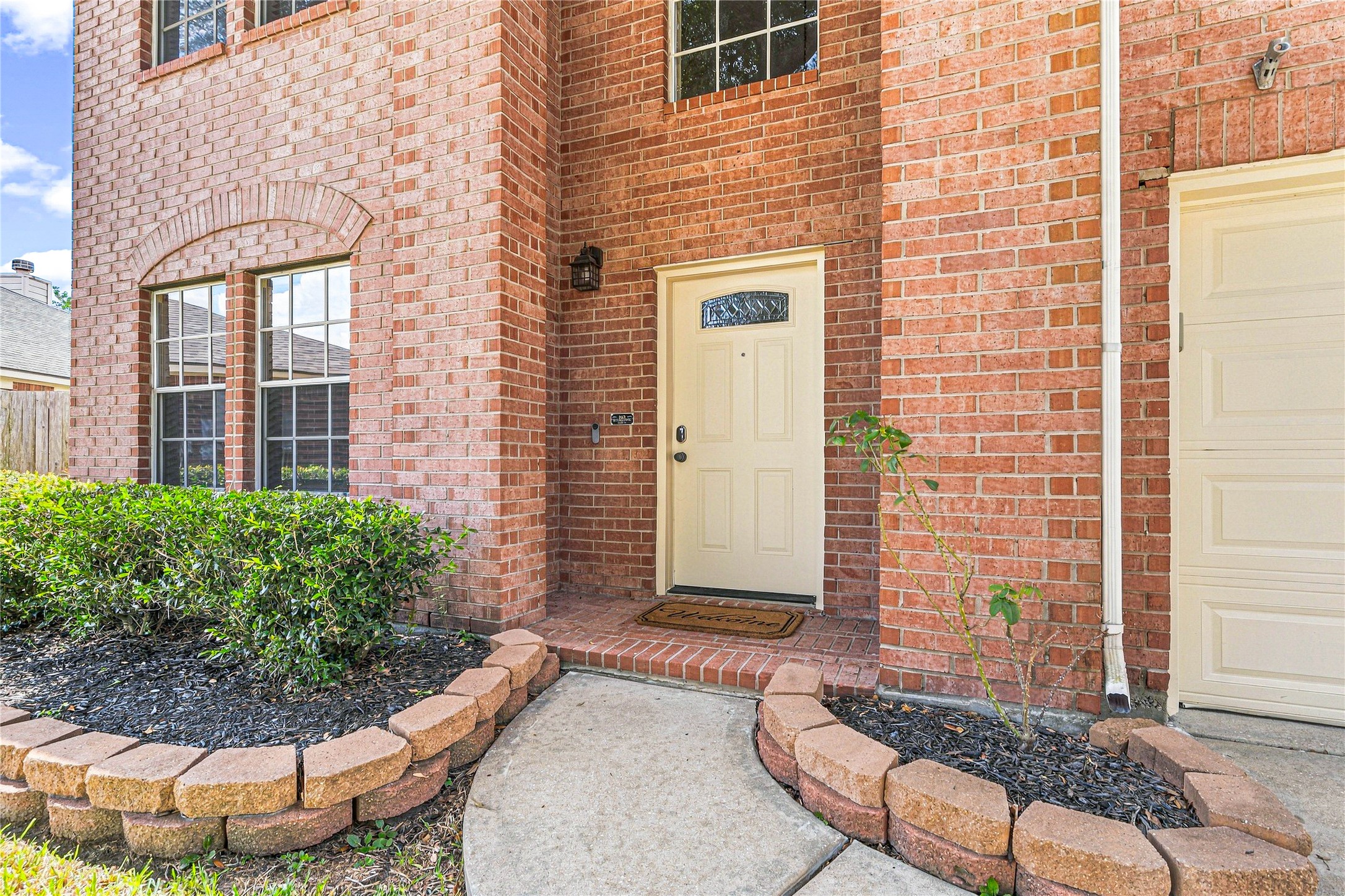 9904 Fair Brook Way Property Photo 2