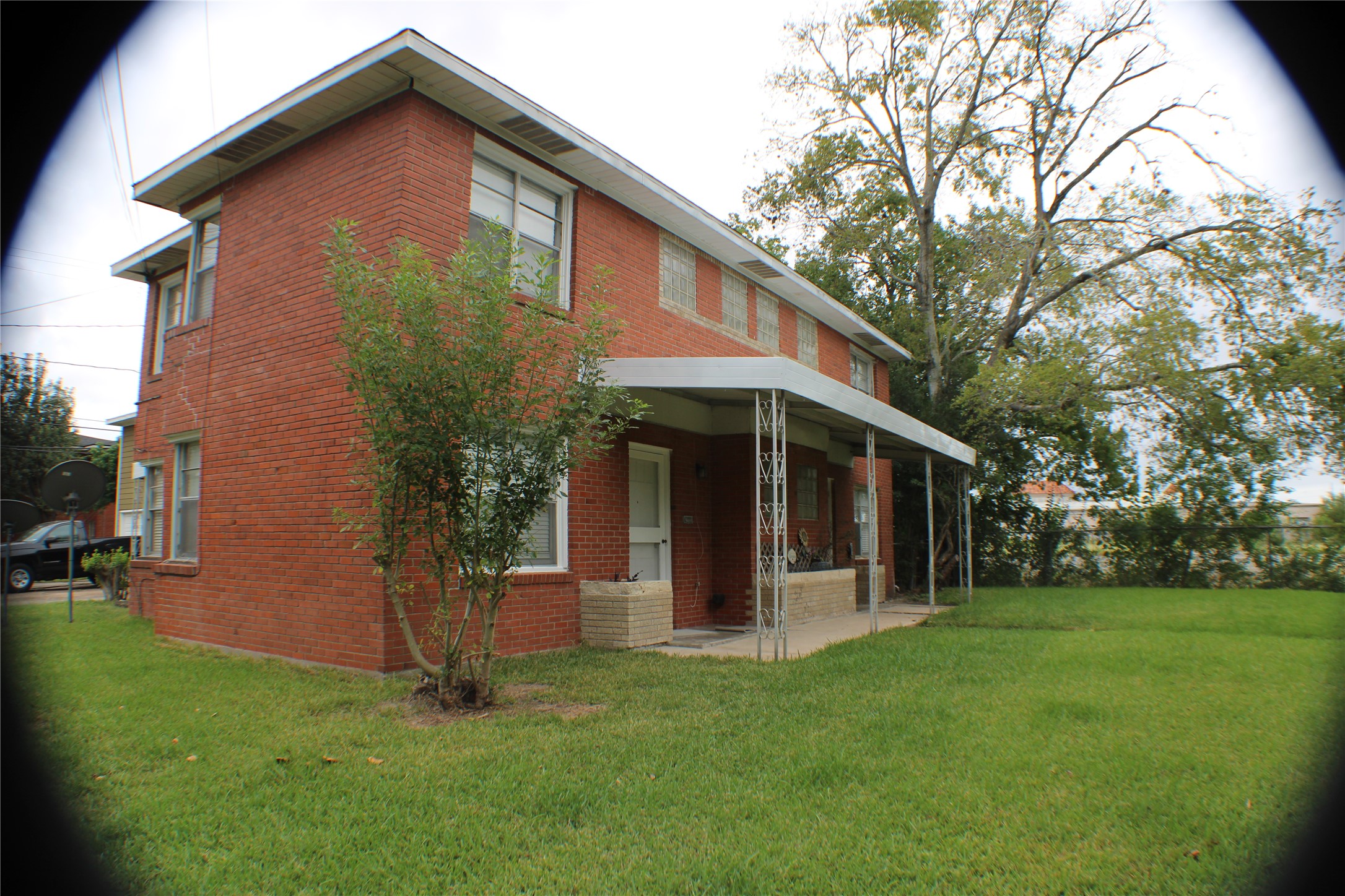 7444 Edna Street Property Photo 4