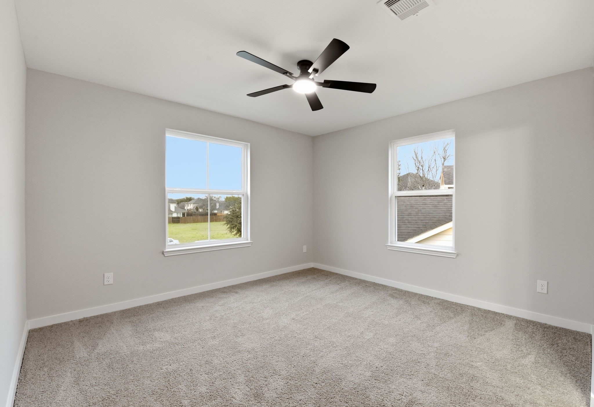2415 Inlet Court Property Photo 40