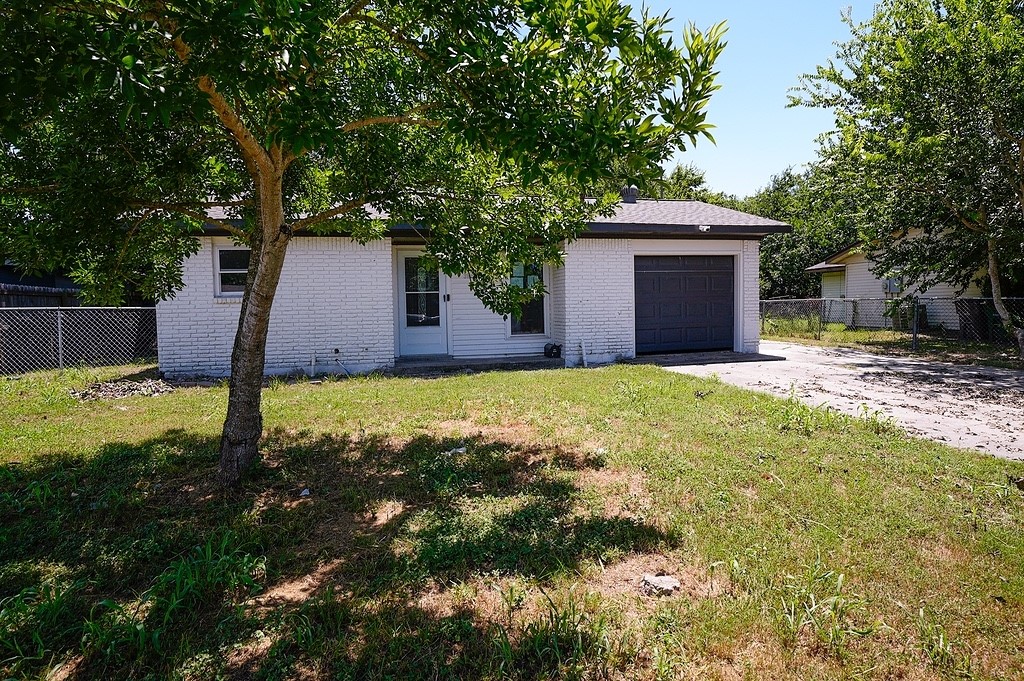 3105 Gayle Street Property Photo 1