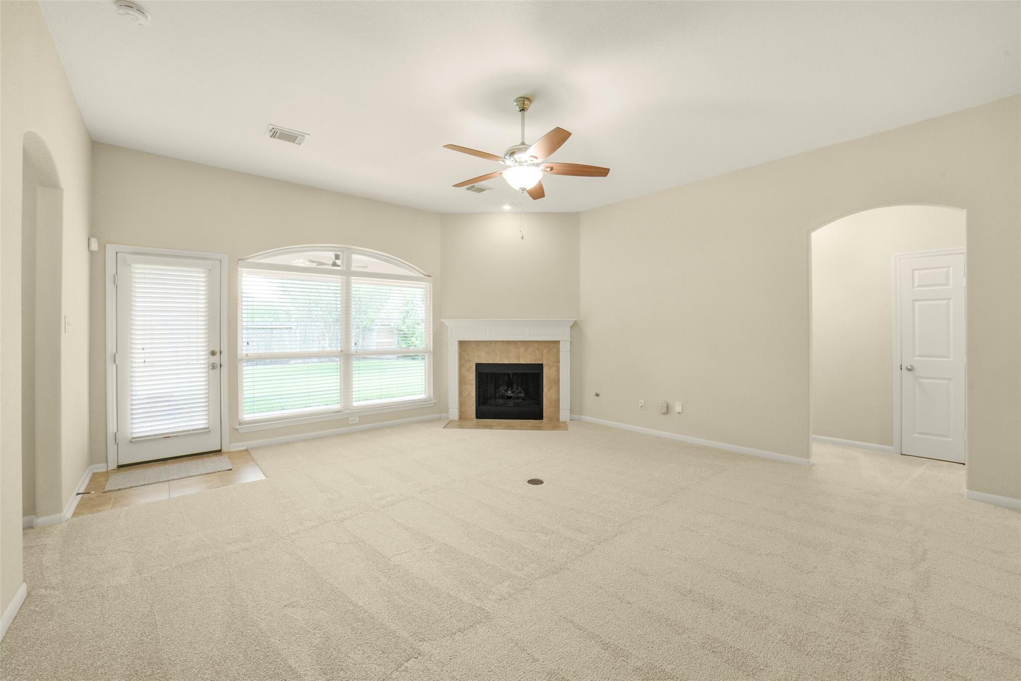 21010 Oakley Hill Court Property Photo 5