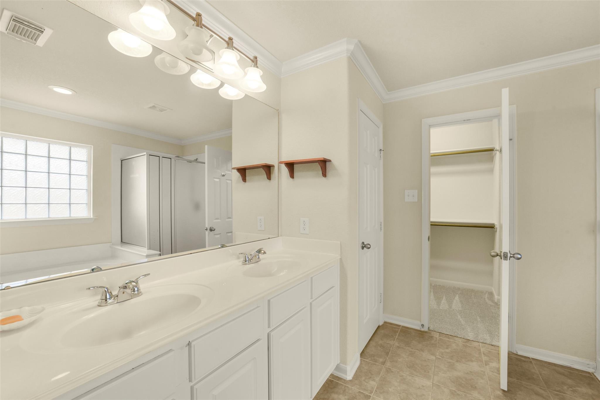 21010 Oakley Hill Court Property Photo 23