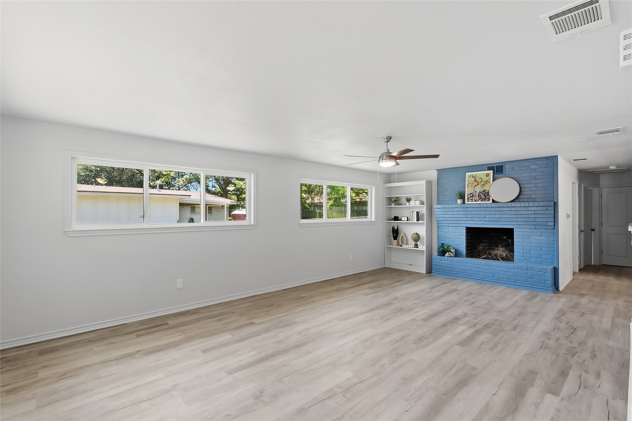 1916 Vinewood Drive Property Photo 6