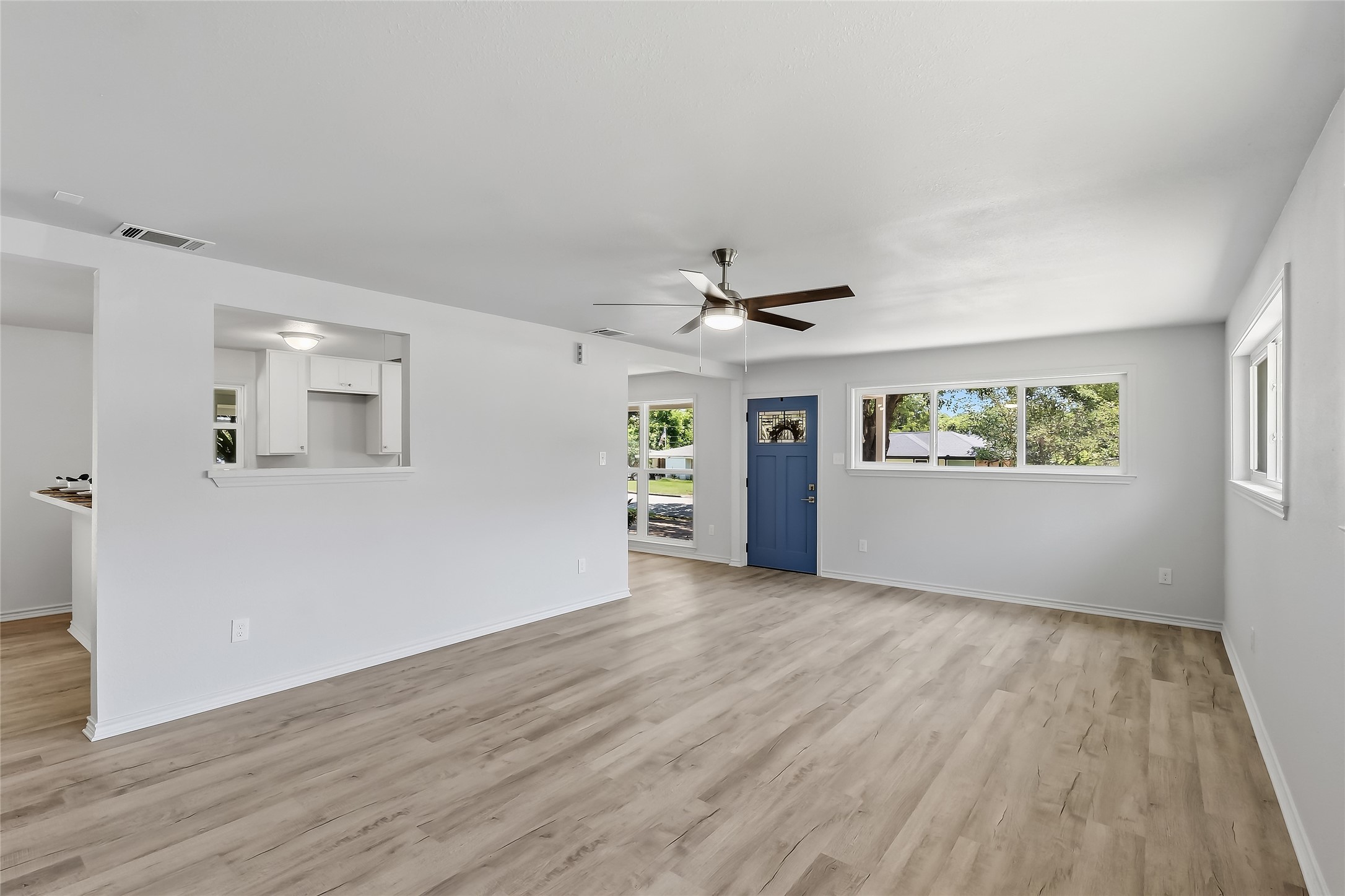 1916 Vinewood Drive Property Photo 10