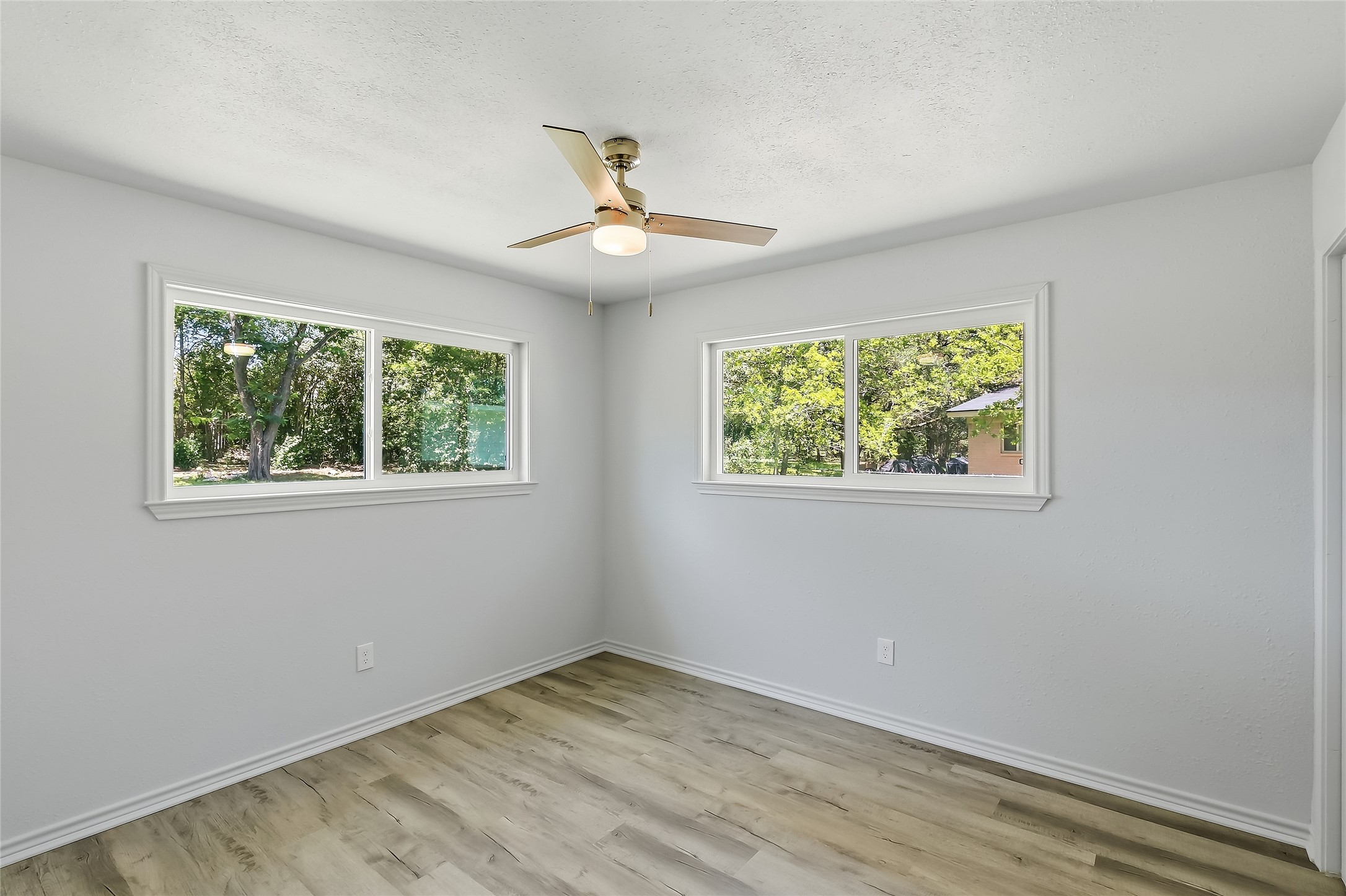 1916 Vinewood Drive Property Photo 19