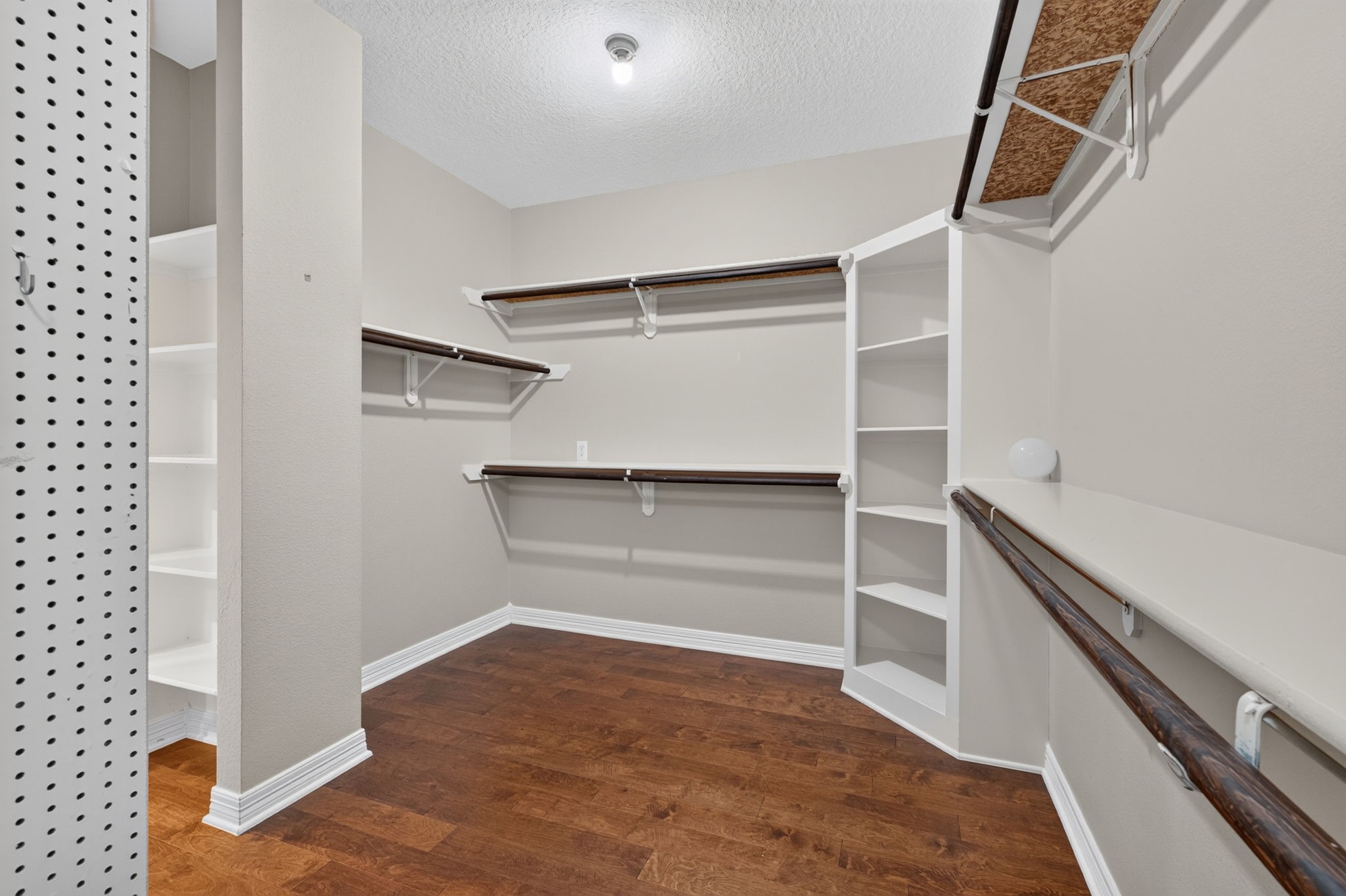 22514 Bridgehaven Drive Property Photo 22