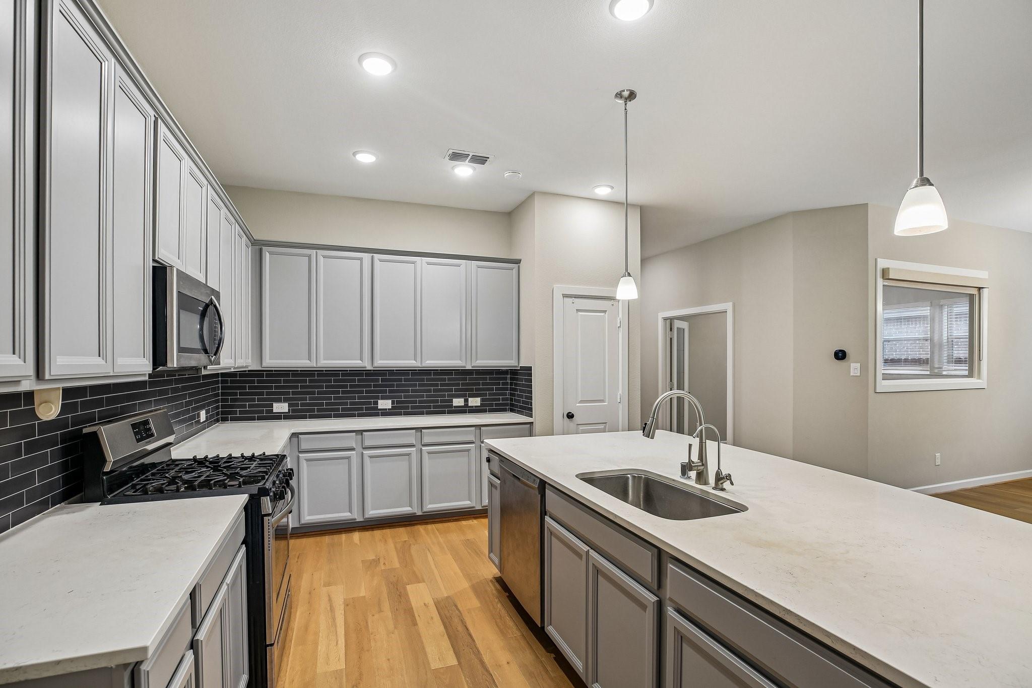 6026 Leafwing Trail Property Photo 15
