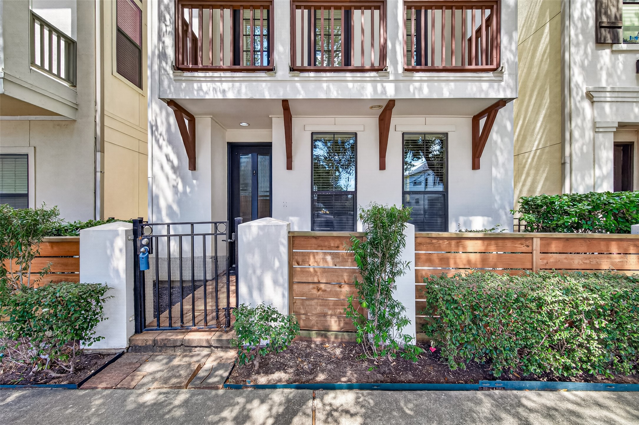 6610 Toledo Street Property Photo 3