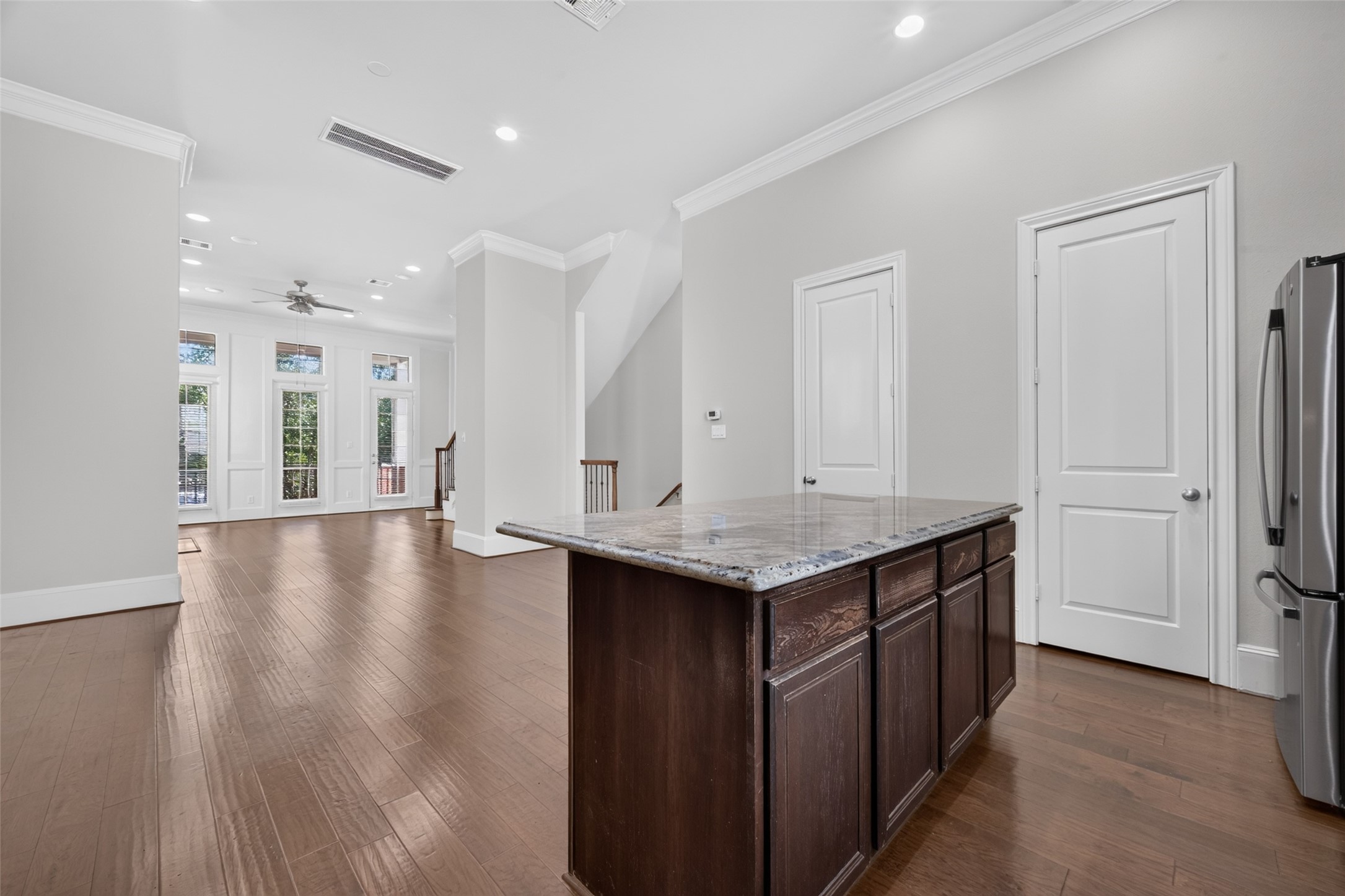 6610 Toledo Street Property Photo 9