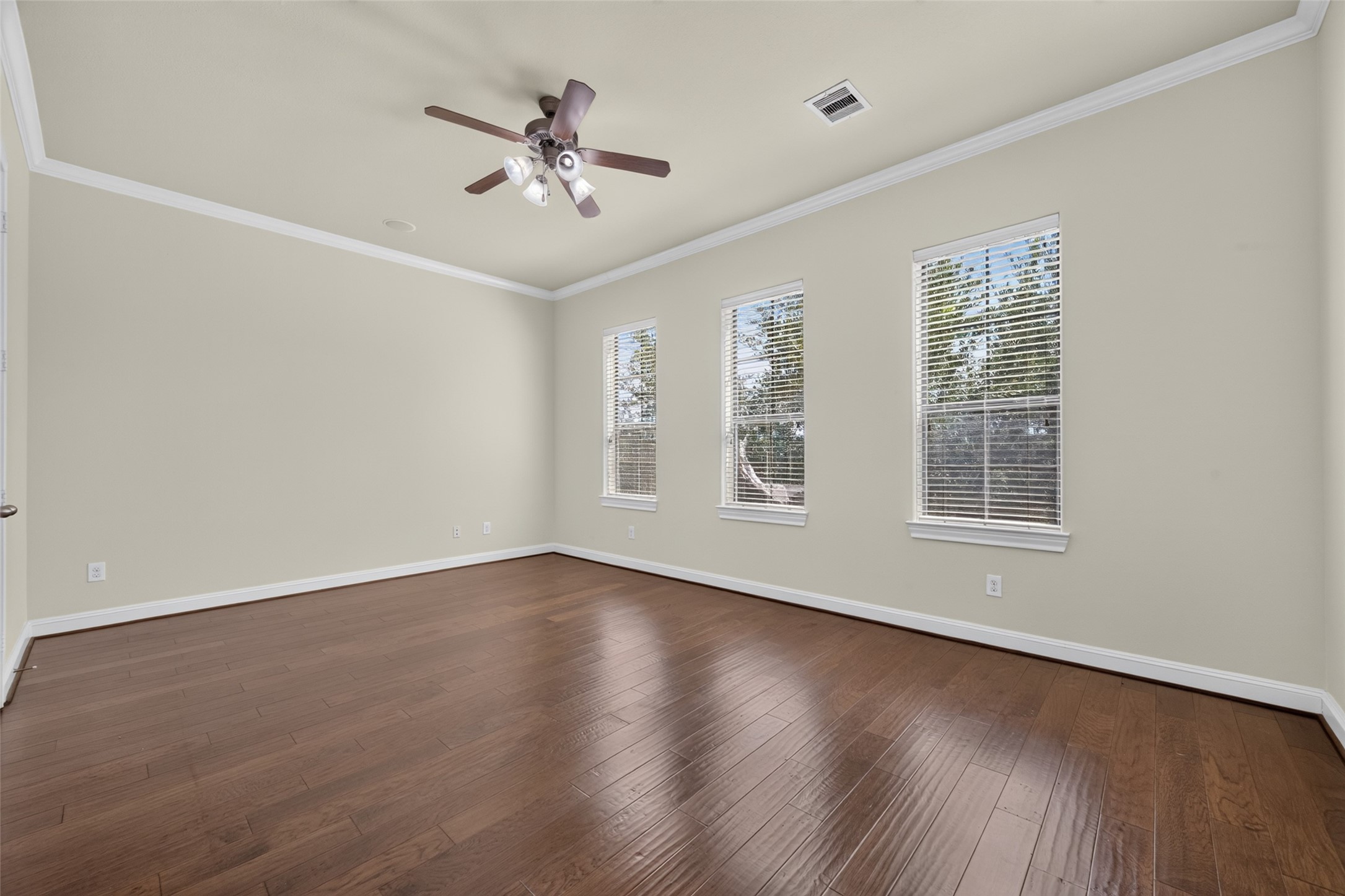 6610 Toledo Street Property Photo 13