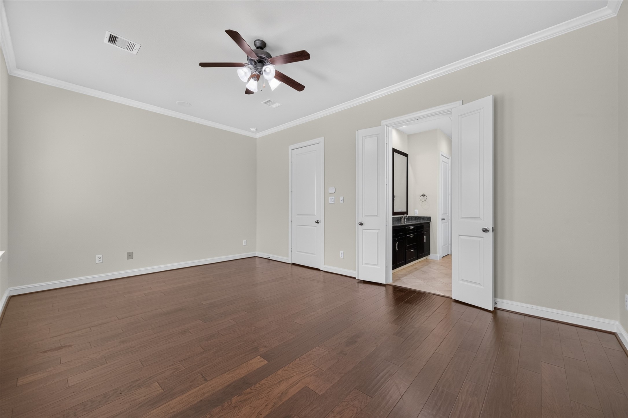 6610 Toledo Street Property Photo 14
