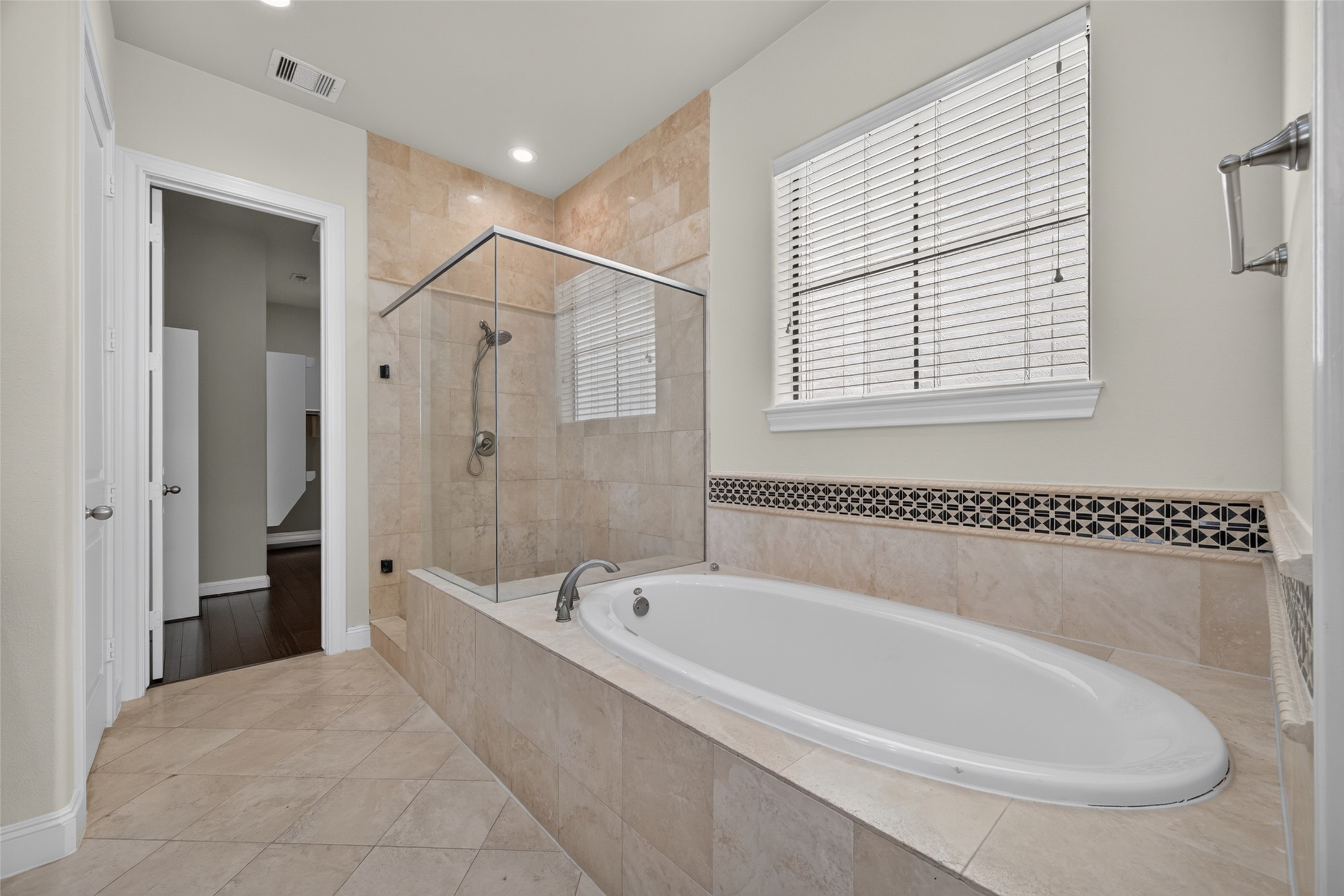 6610 Toledo Street Property Photo 16