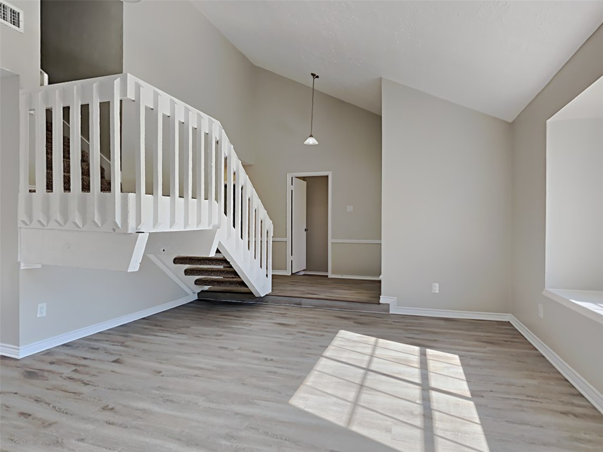 3310 Hampton Drive Property Photo 2