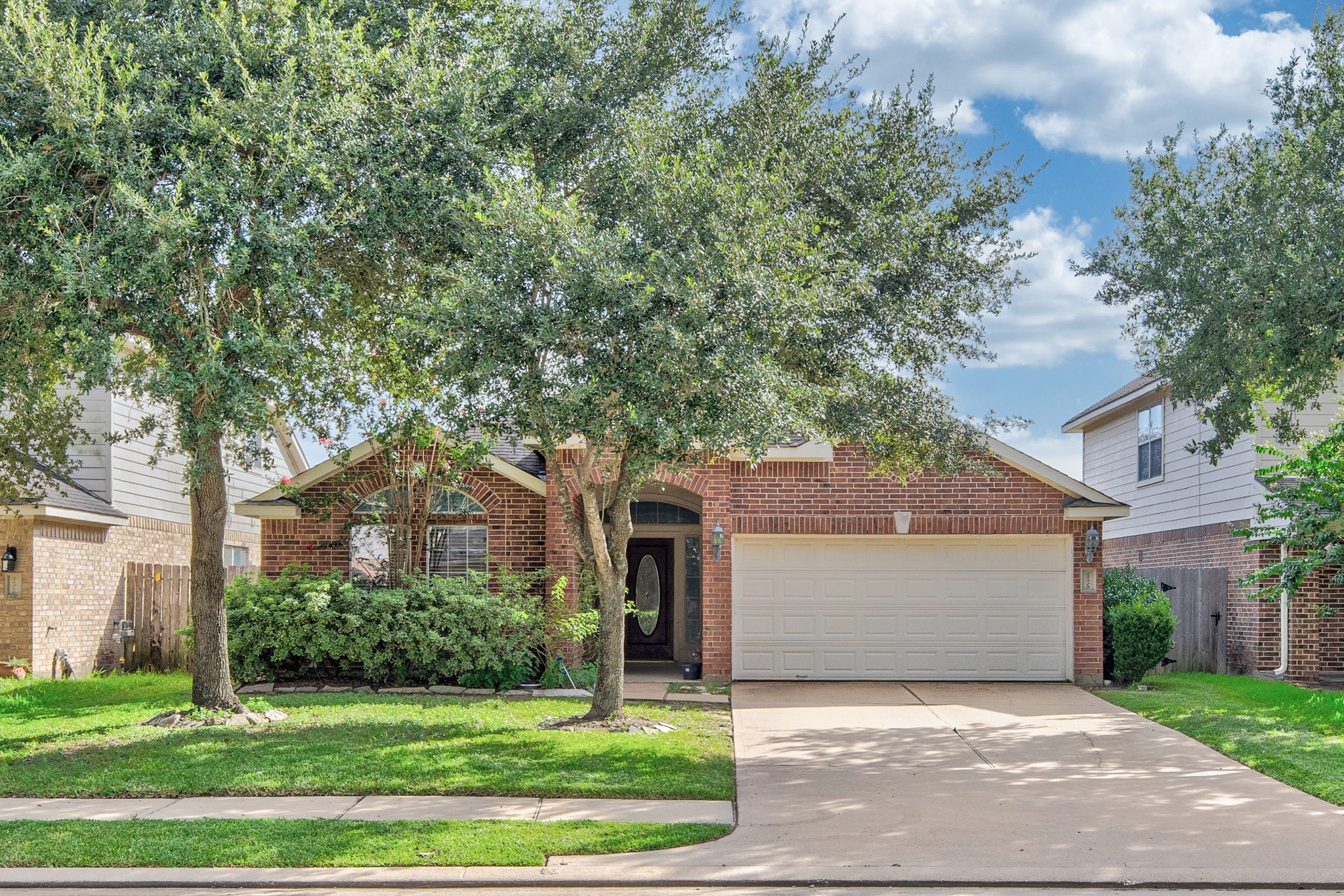 25219 Spring Iris Lane Property Photo 1