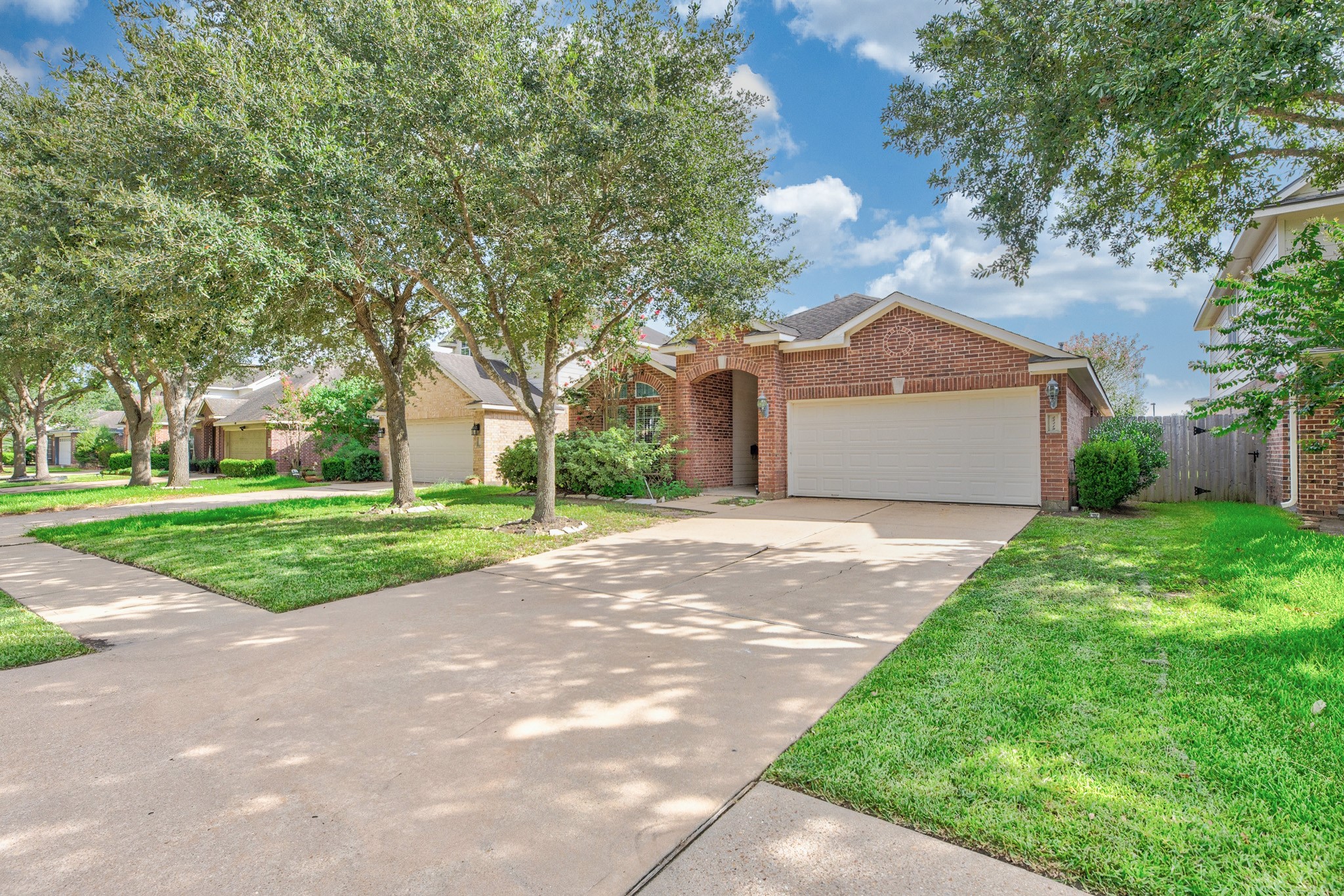 25219 Spring Iris Lane Property Photo 3