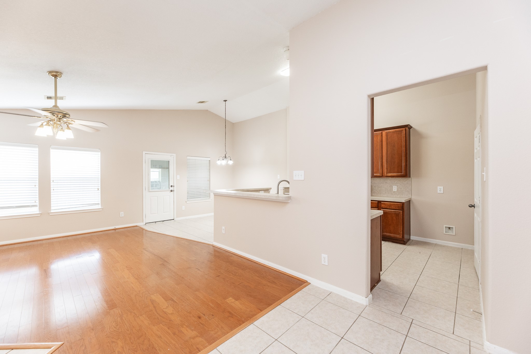 25219 Spring Iris Lane Property Photo 13