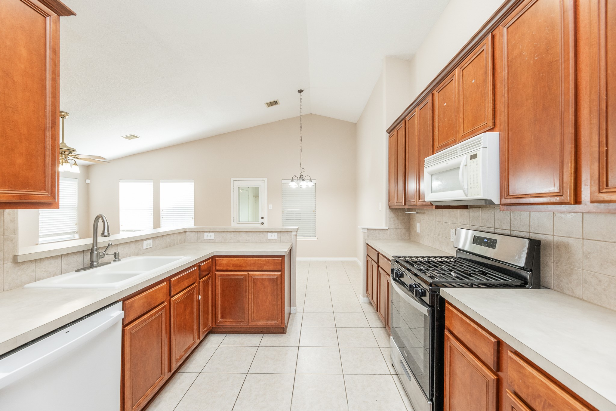 25219 Spring Iris Lane Property Photo 15
