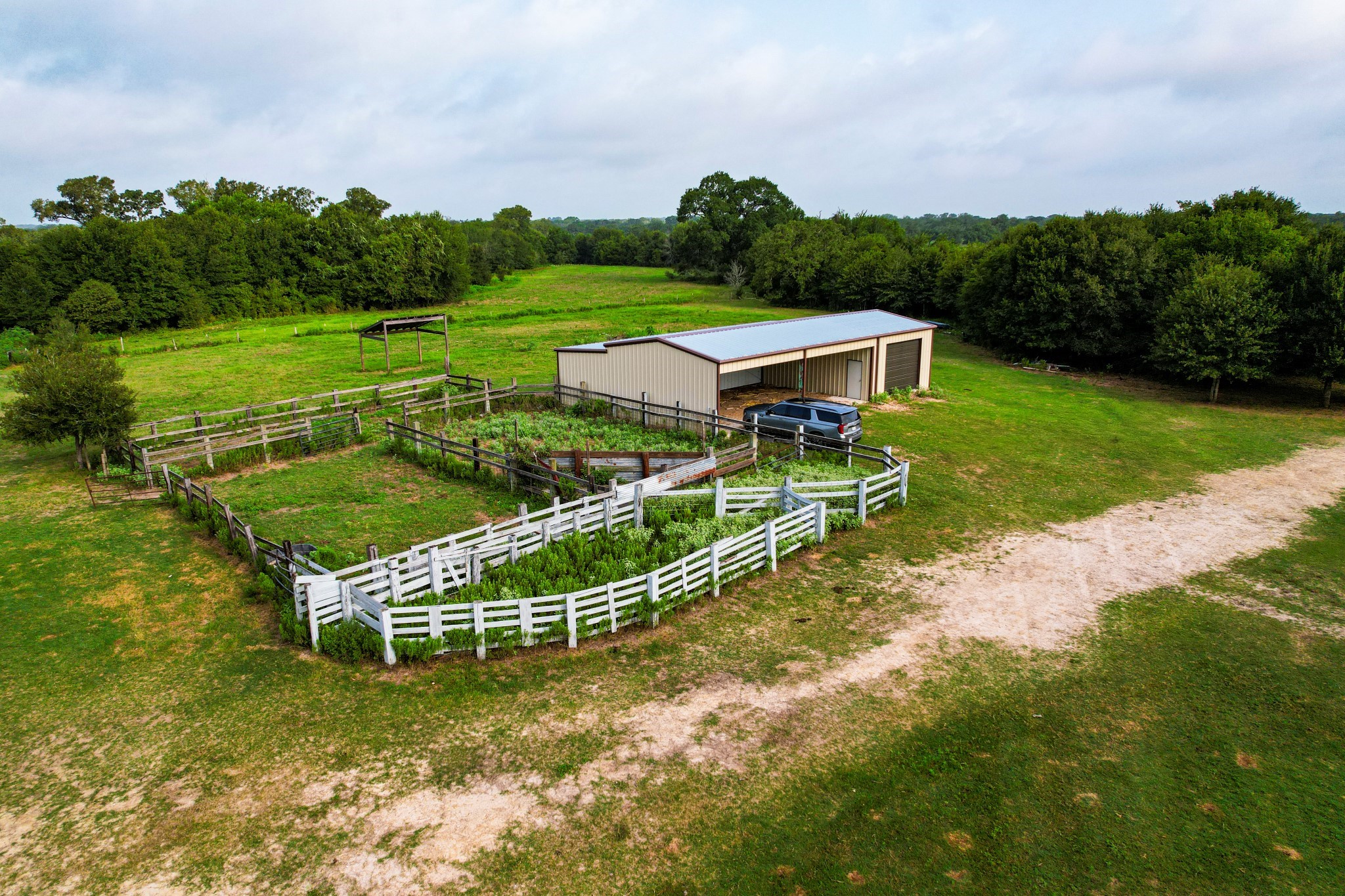 1331 E Parker Road Property Photo 21