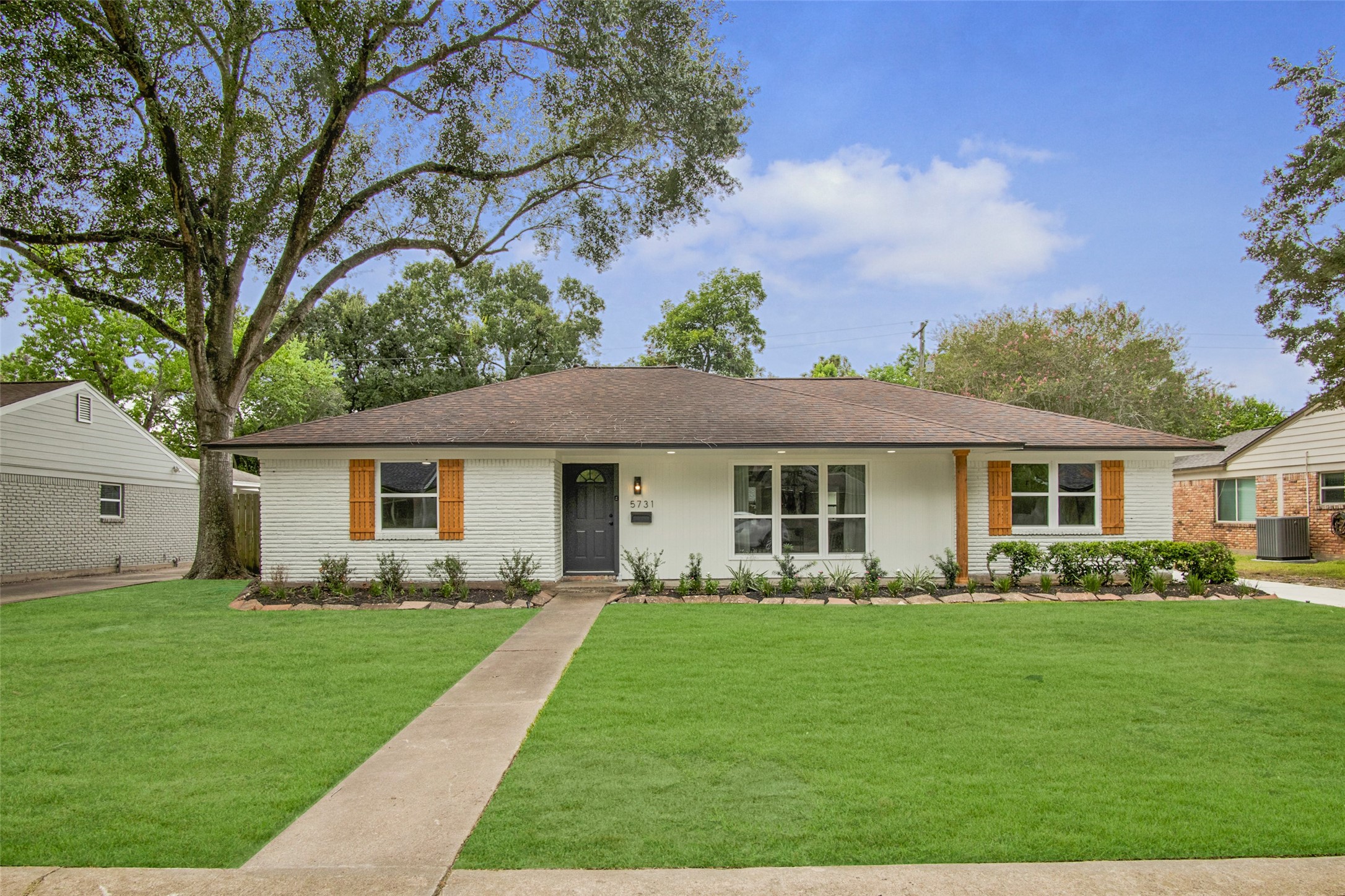 5731 Creekbend Drive Property Photo 2