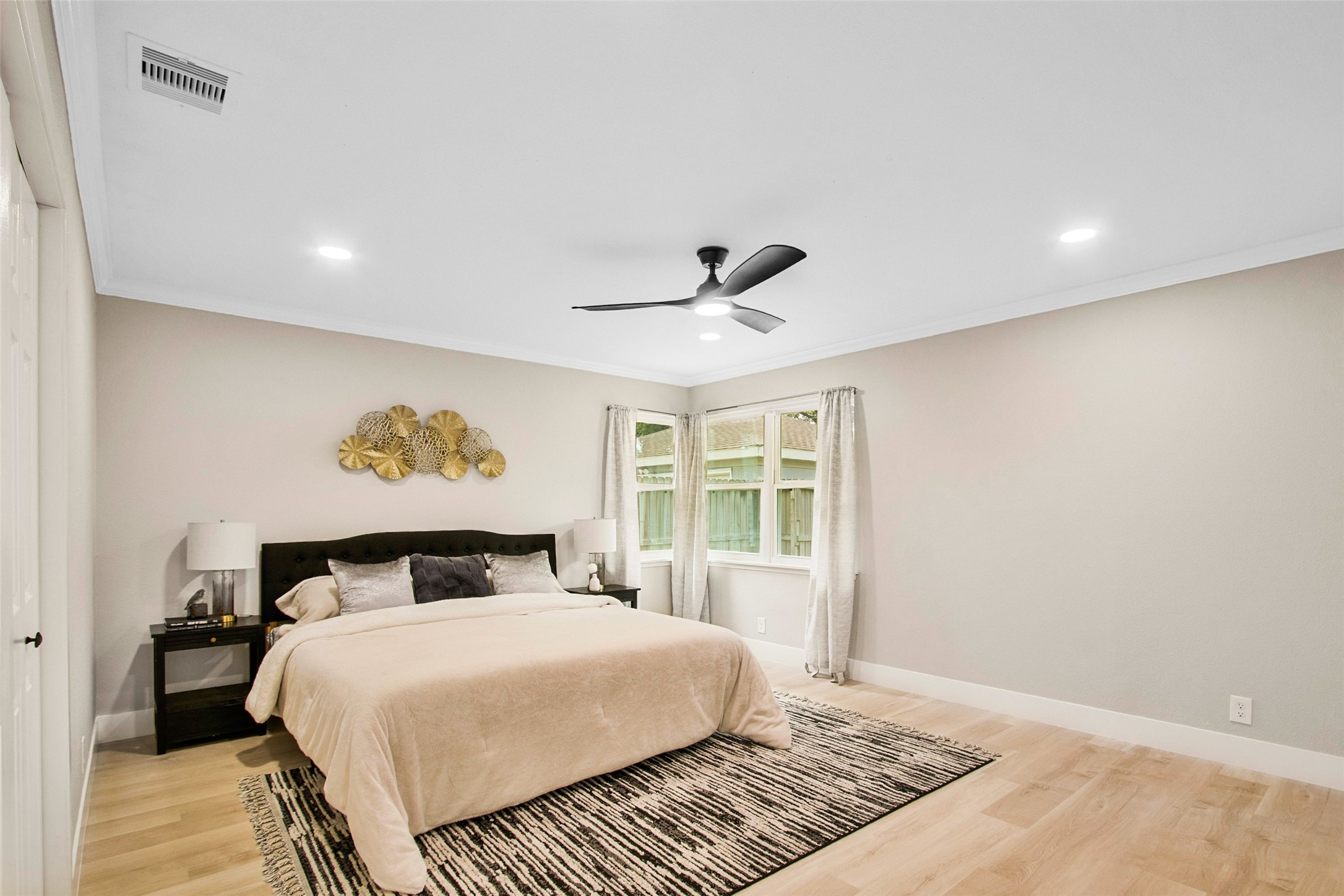 5731 Creekbend Drive Property Photo 30