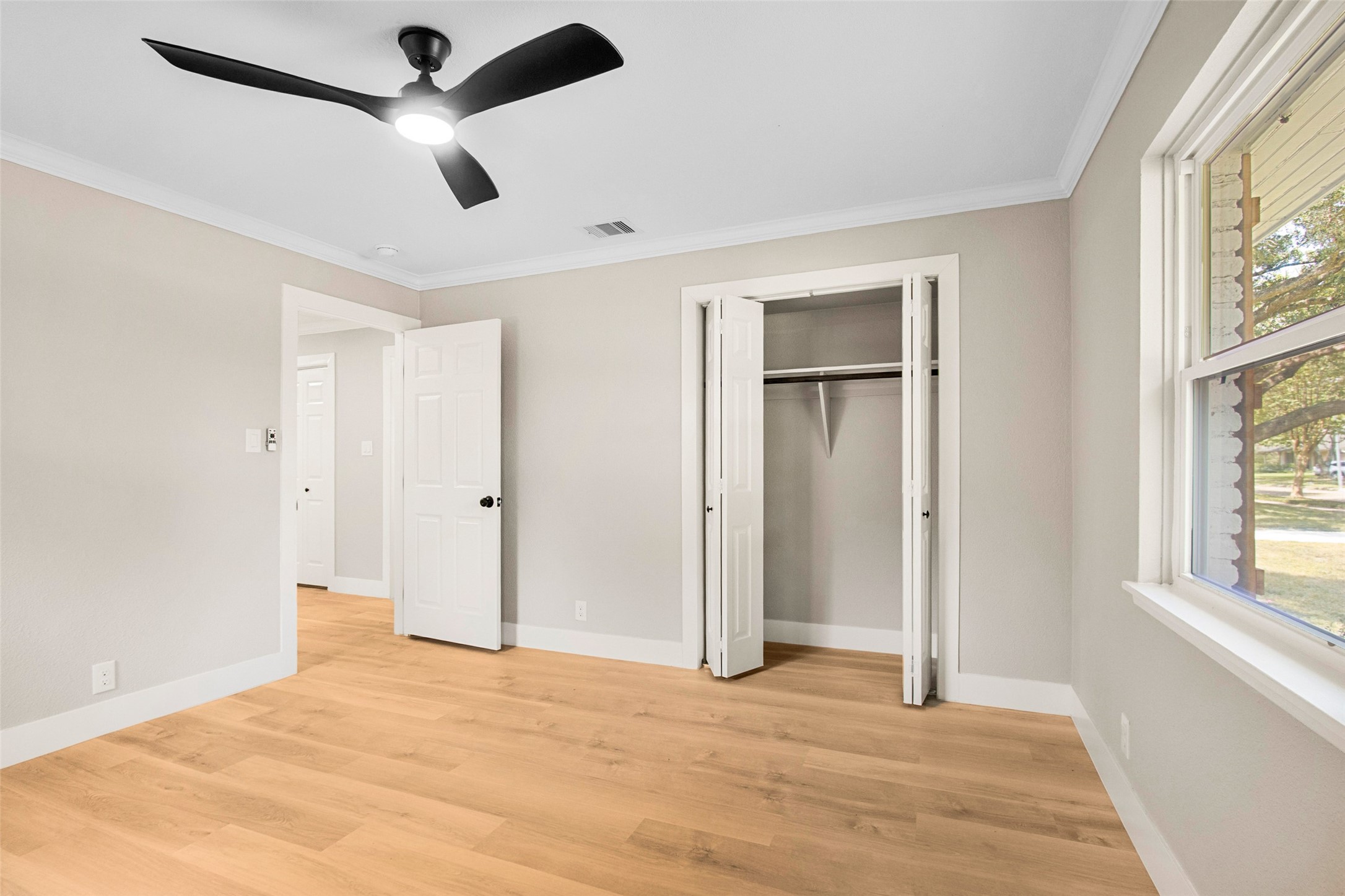 5731 Creekbend Drive Property Photo 39