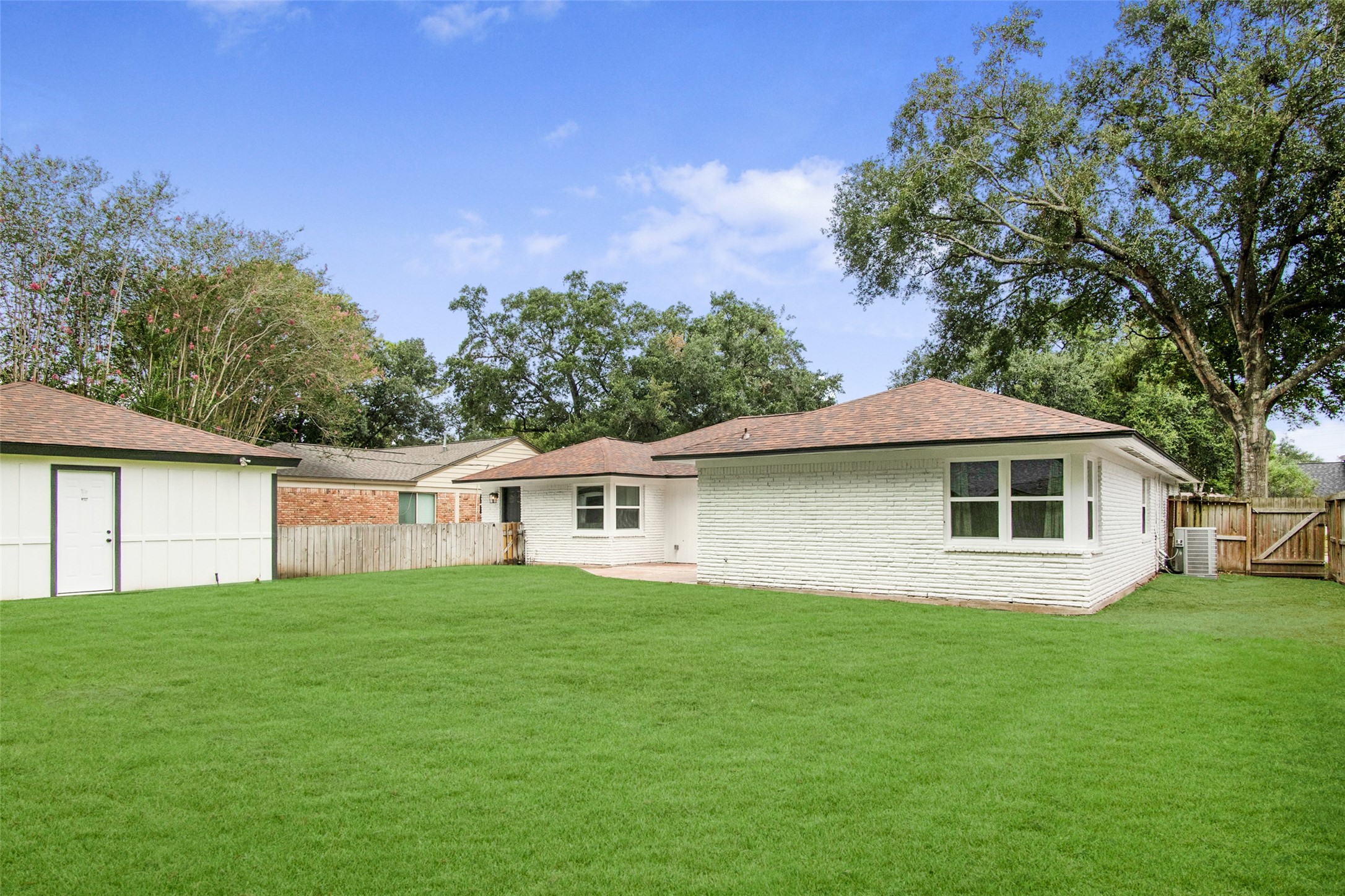 5731 Creekbend Drive Property Photo 42