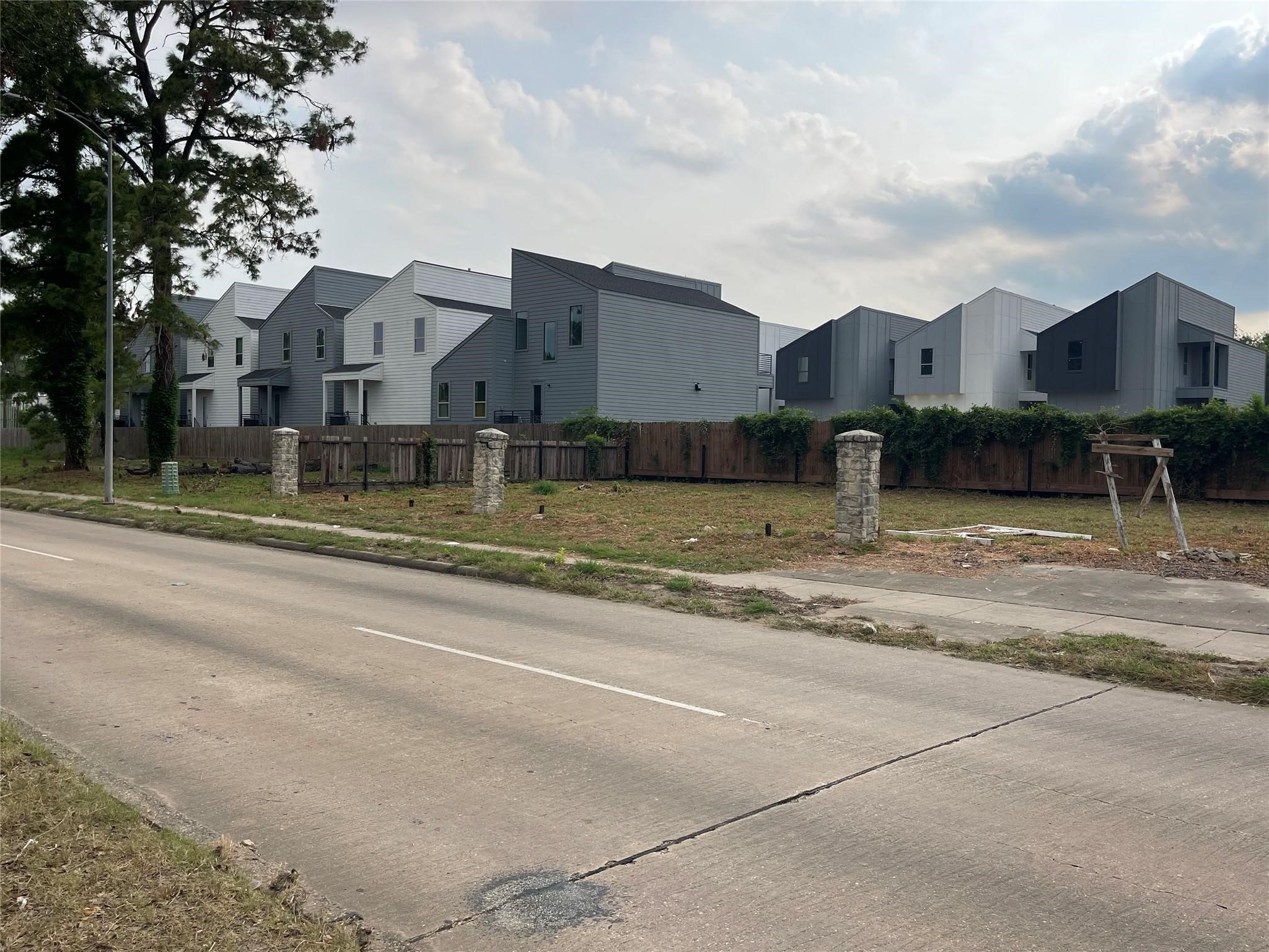 00 T C Jester Boulevard Property Photo 8