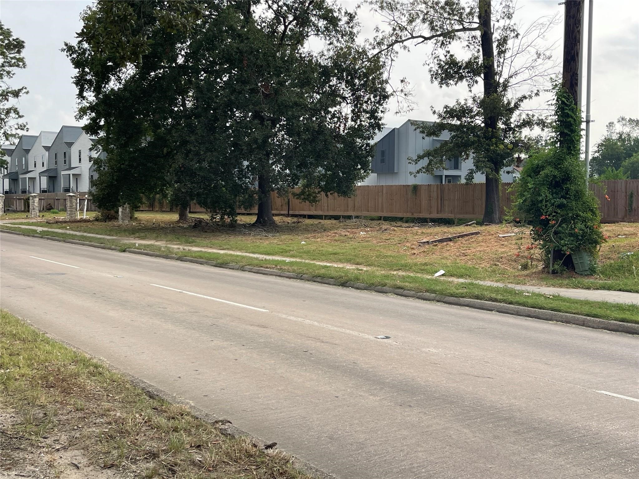 00 T C Jester Boulevard Property Photo 9