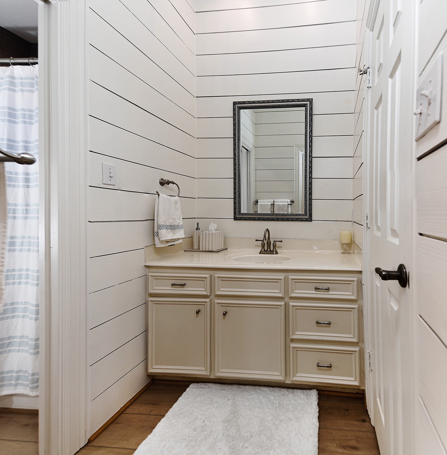 27 Acorn Cluster Court Property Photo 12