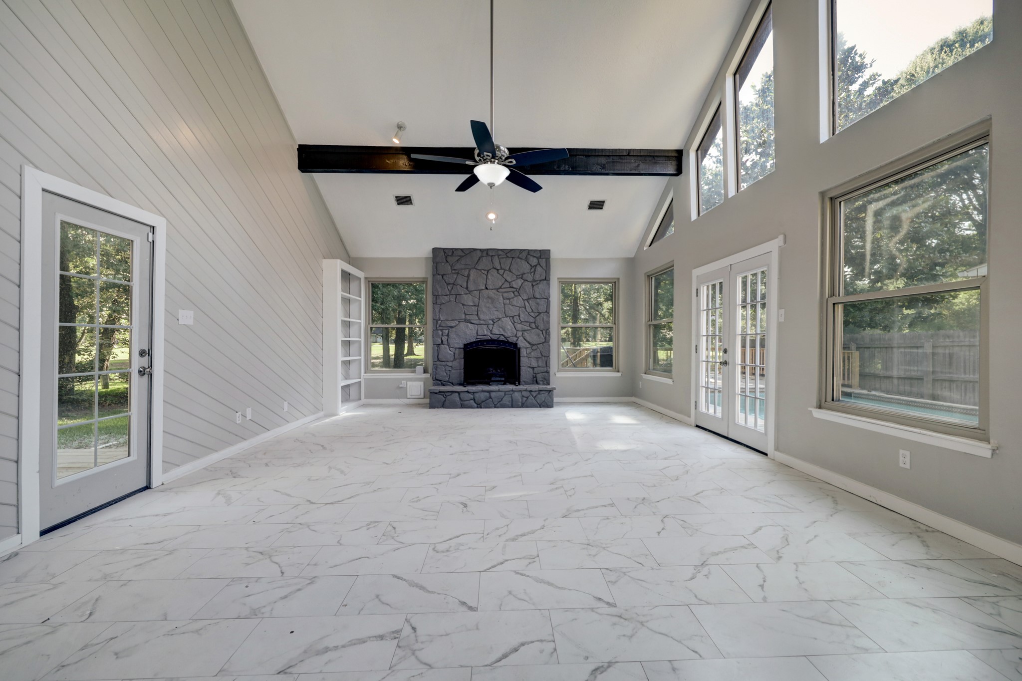 20019 Legend Oak Drive Property Photo 12
