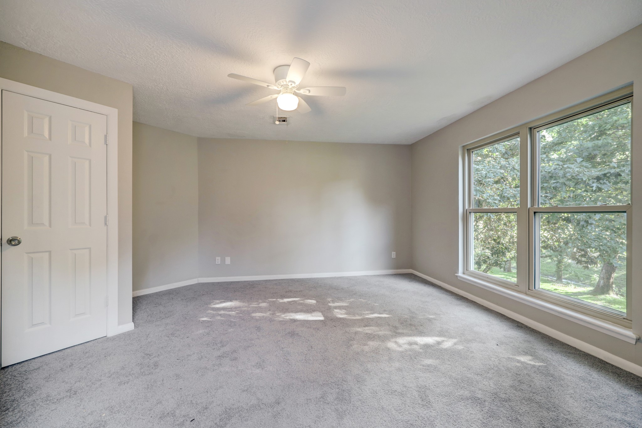 20019 Legend Oak Drive Property Photo 20
