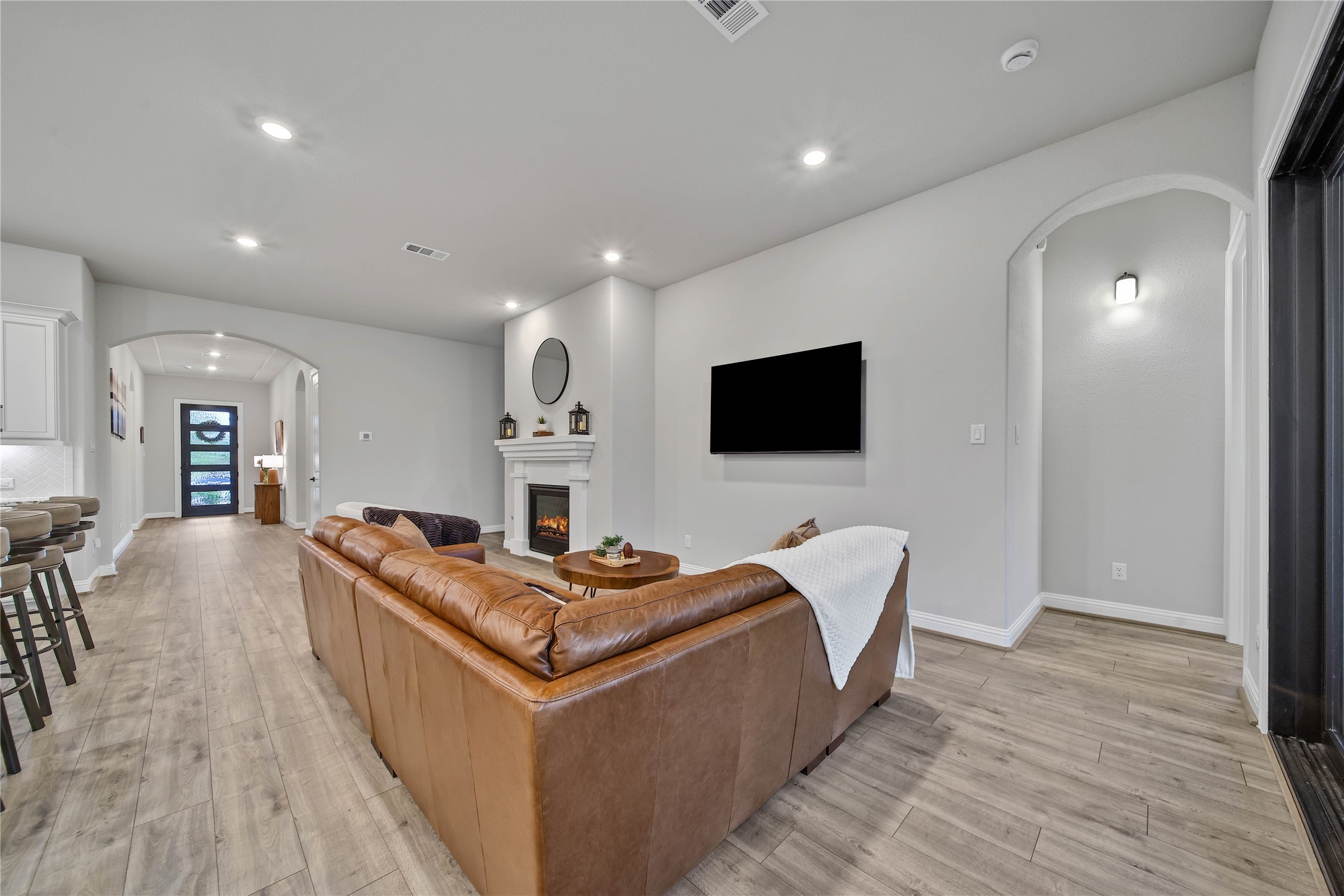 13067 Soaring Forest Drive Property Photo 4