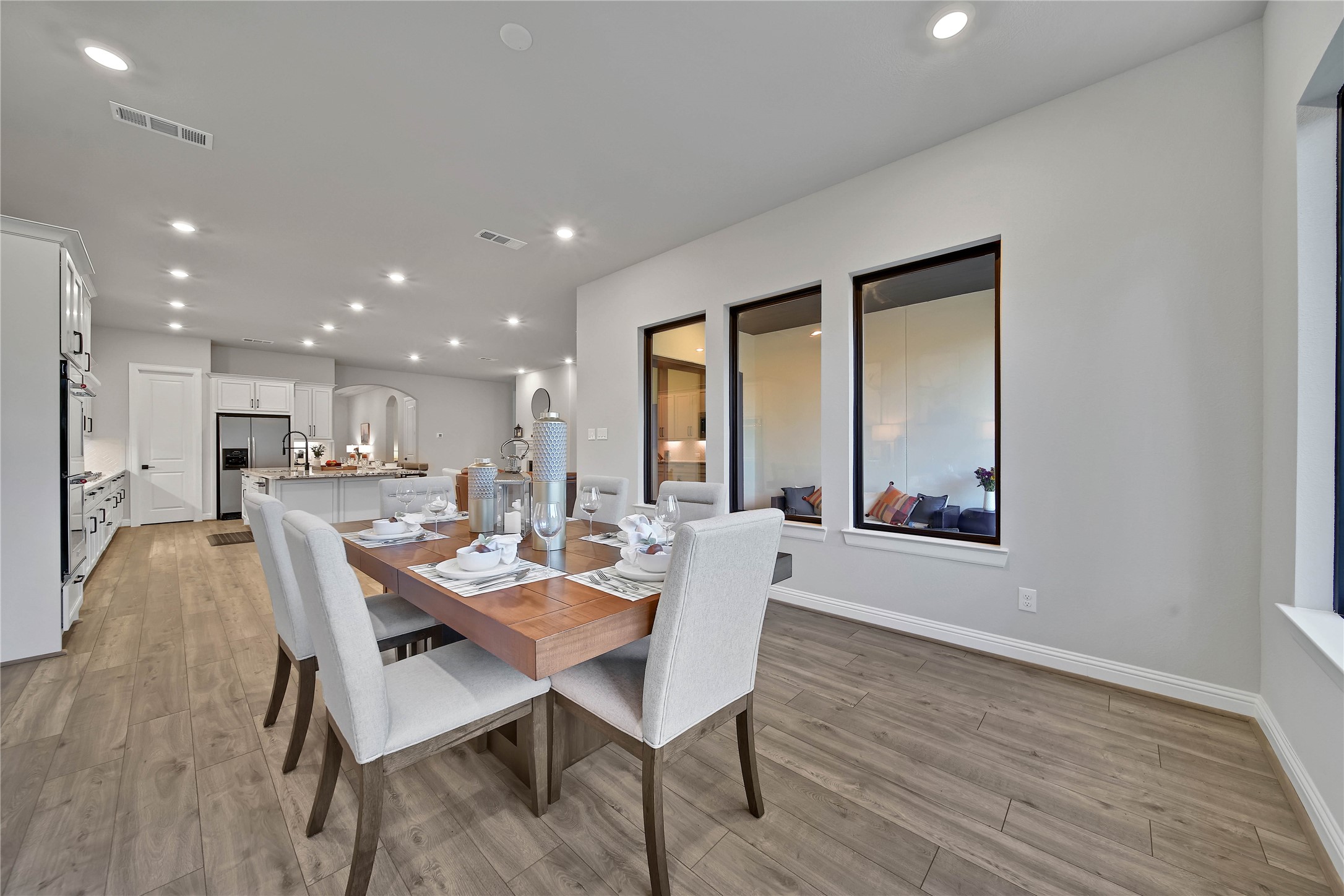 13067 Soaring Forest Drive Property Photo 6