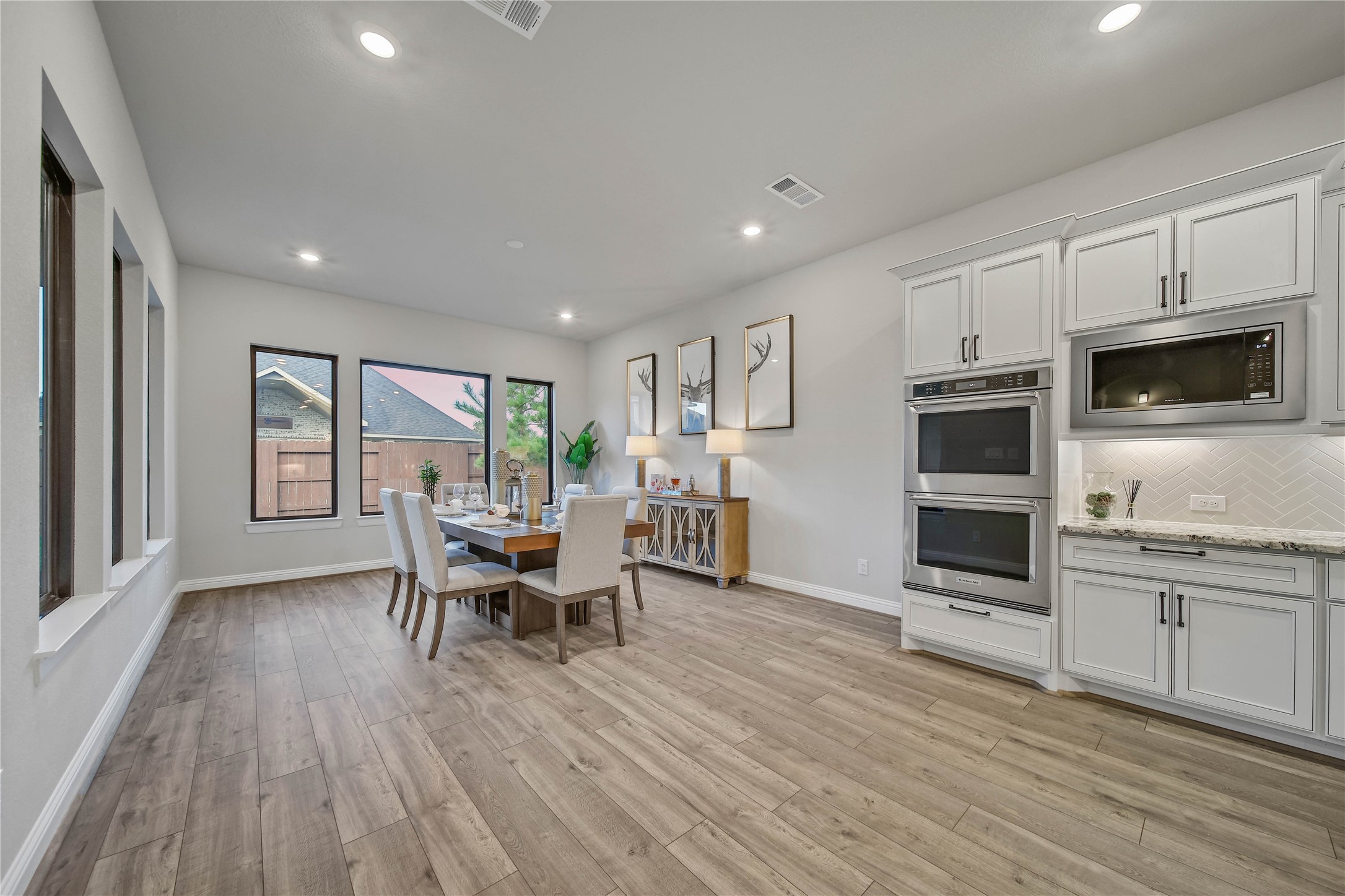 13067 Soaring Forest Drive Property Photo 8