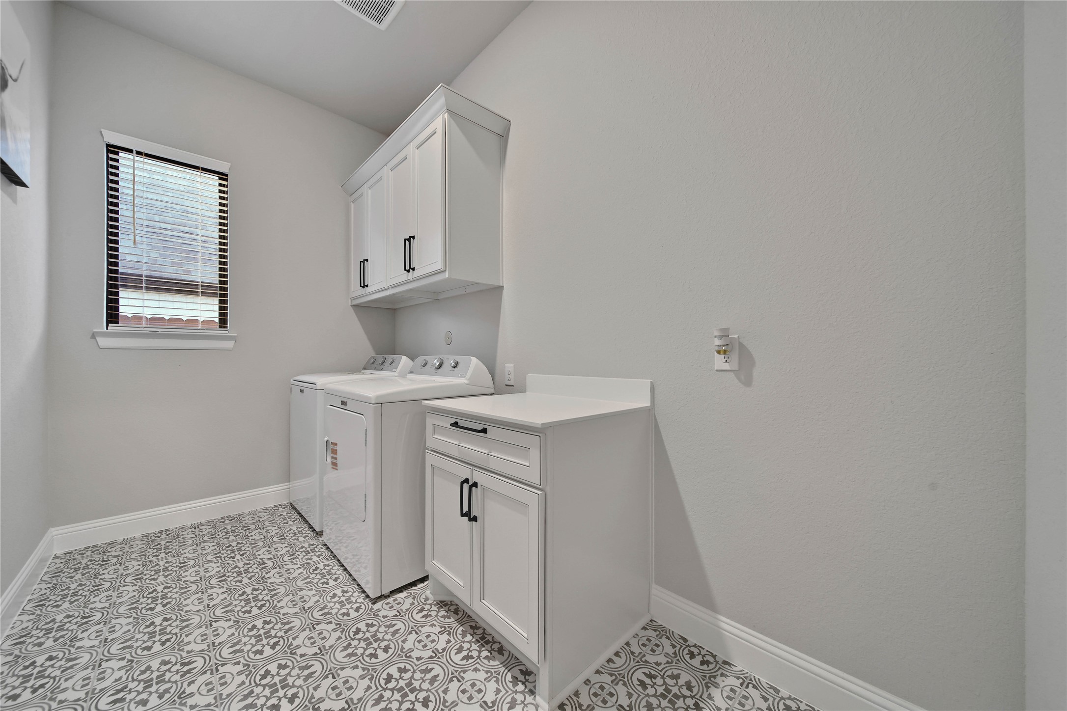 13067 Soaring Forest Drive Property Photo 26