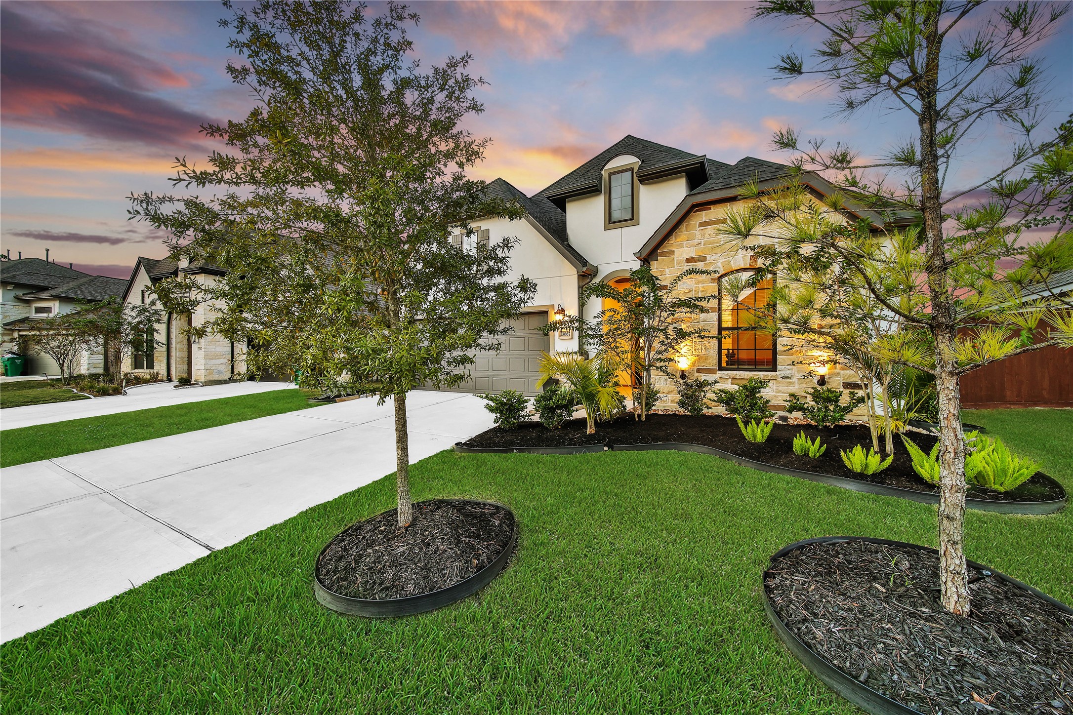 13067 Soaring Forest Drive Property Photo 28
