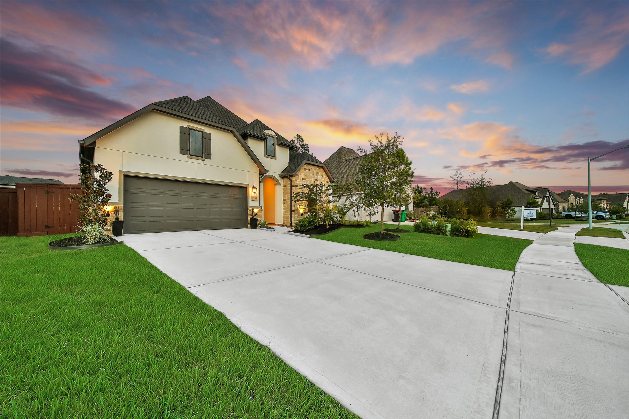 13067 Soaring Forest Drive Property Photo 29