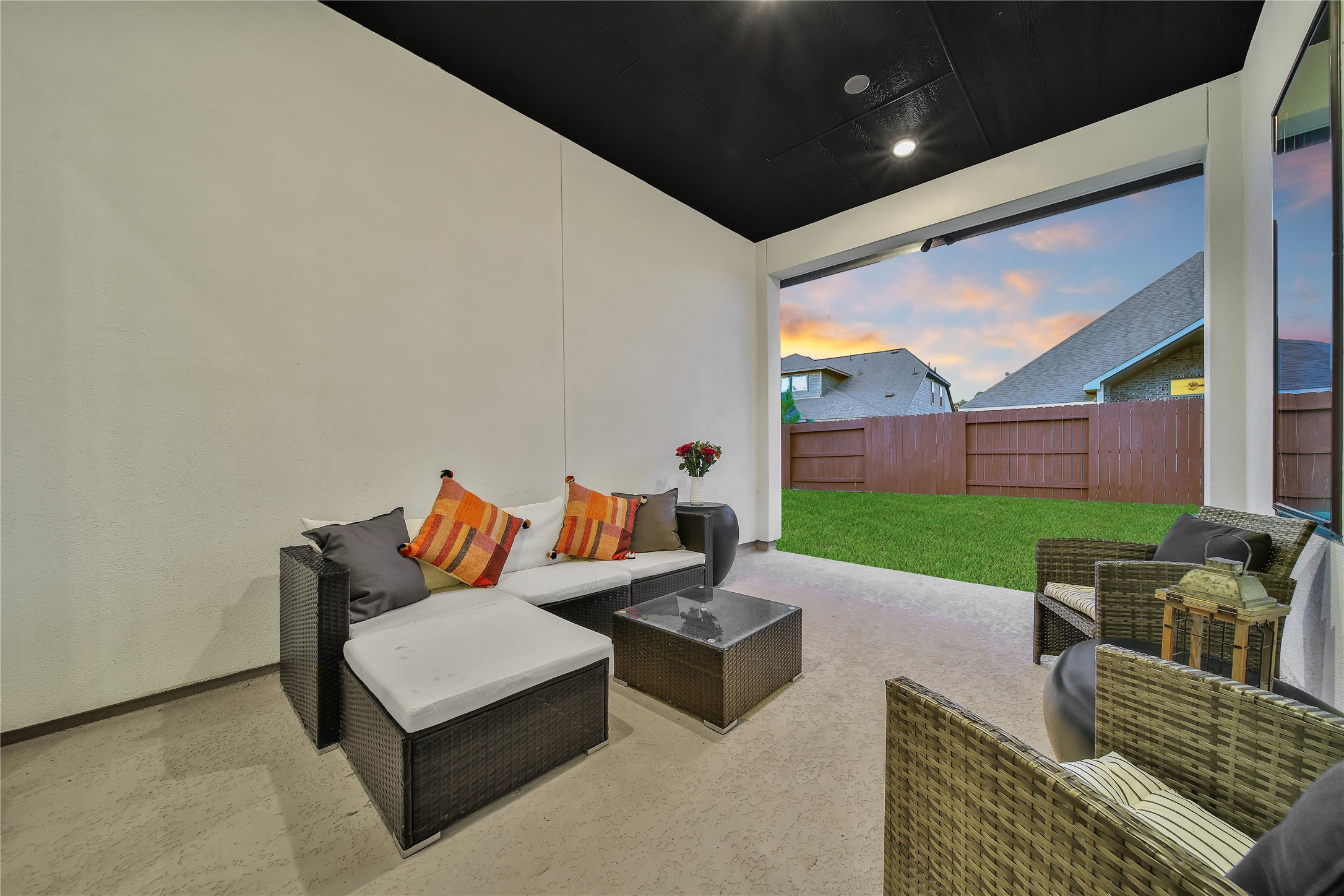 13067 Soaring Forest Drive Property Photo 32