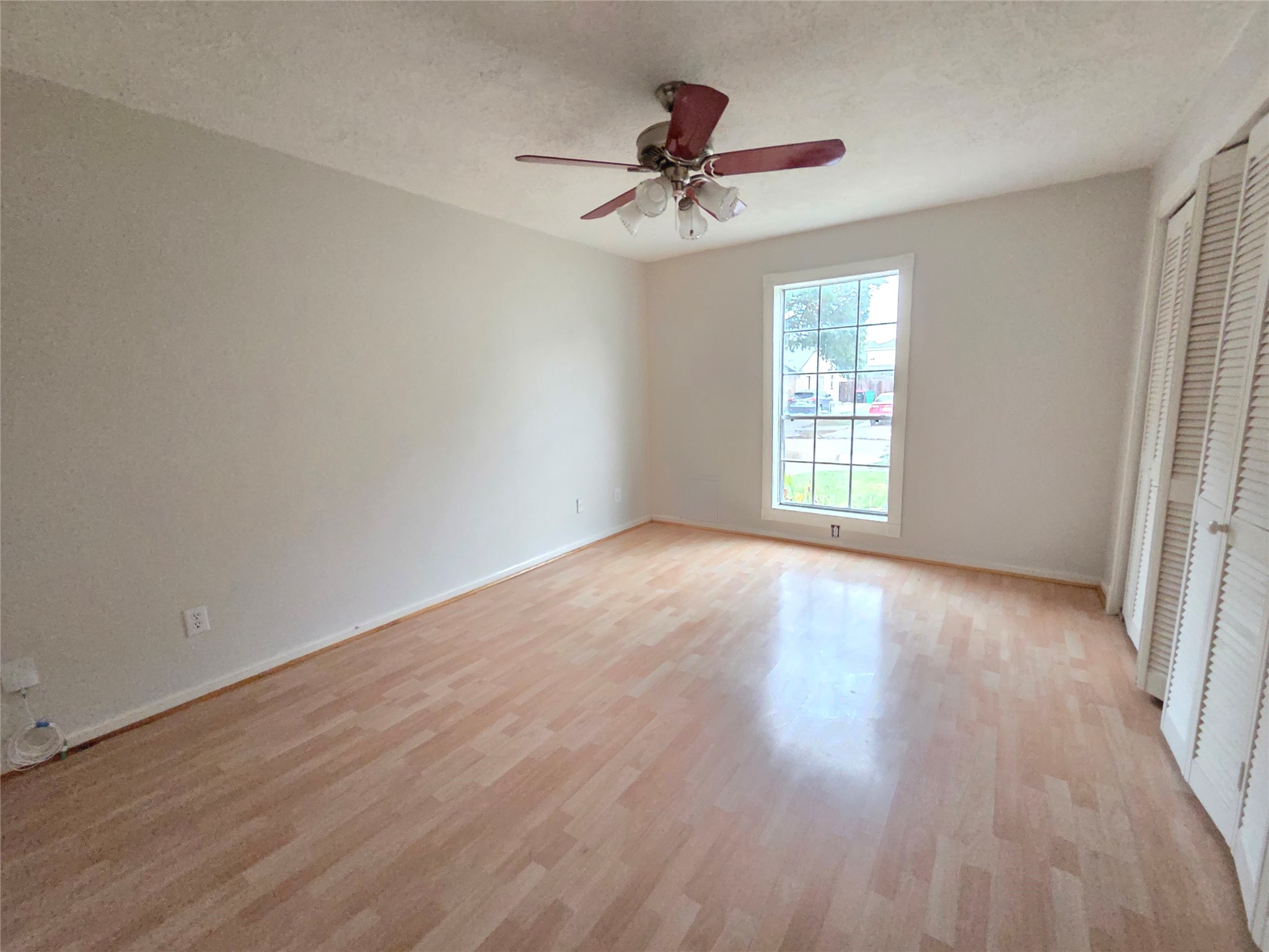 2443 Spring Dusk Lane Property Photo 5