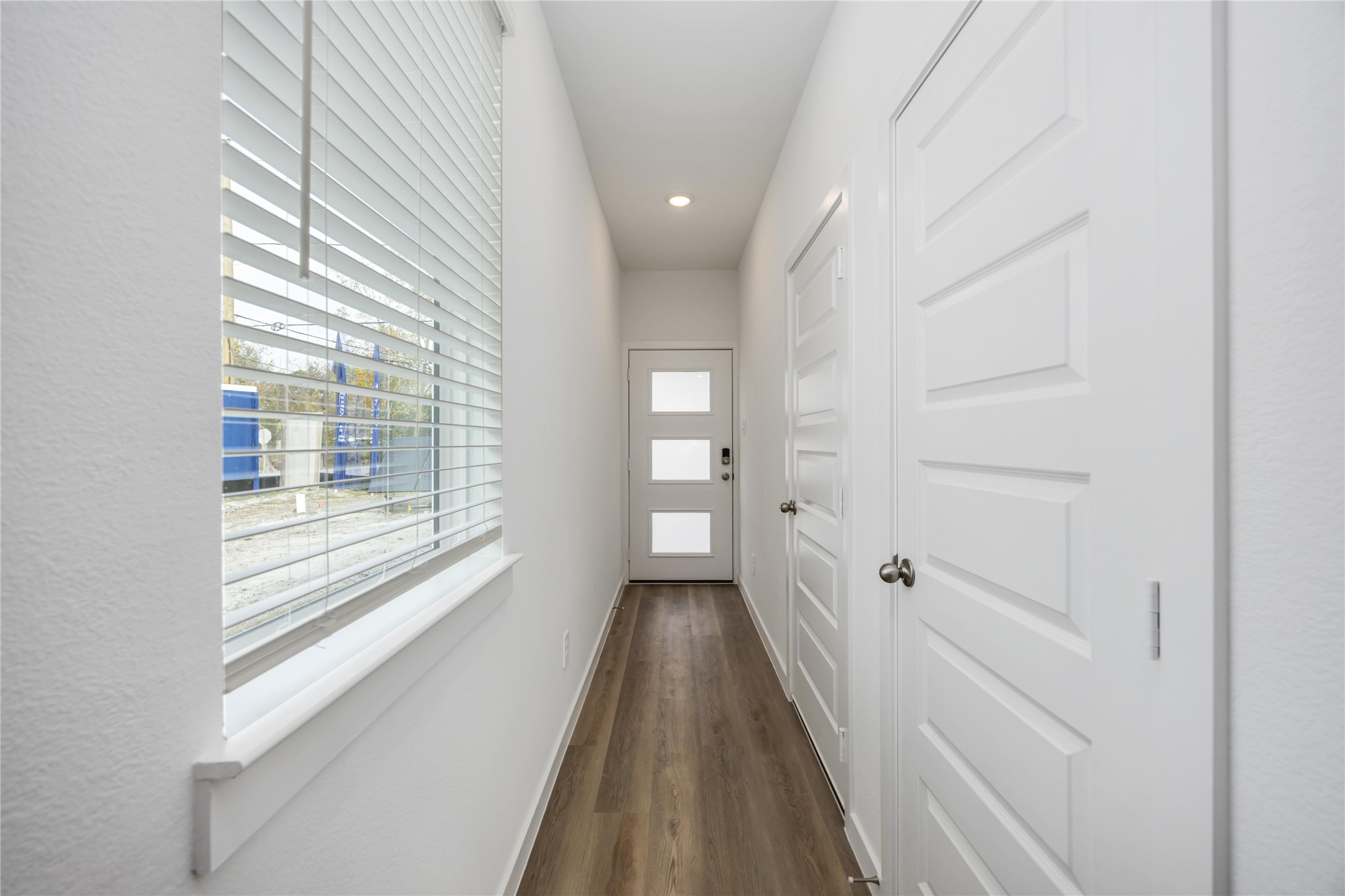 5830 Mansfield Creek Lane Property Photo 3