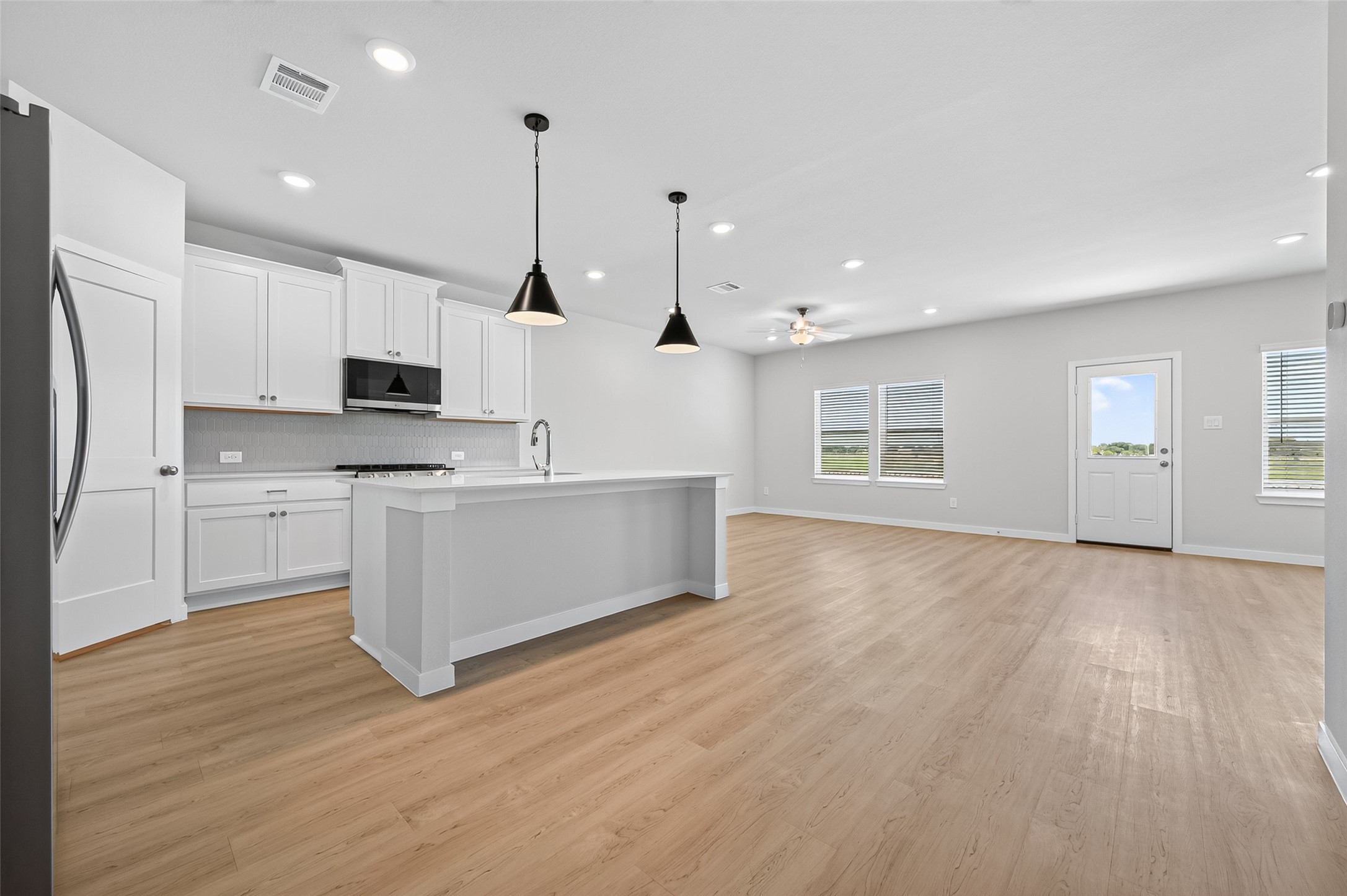 26134 Venus Trap Trail Property Photo 8