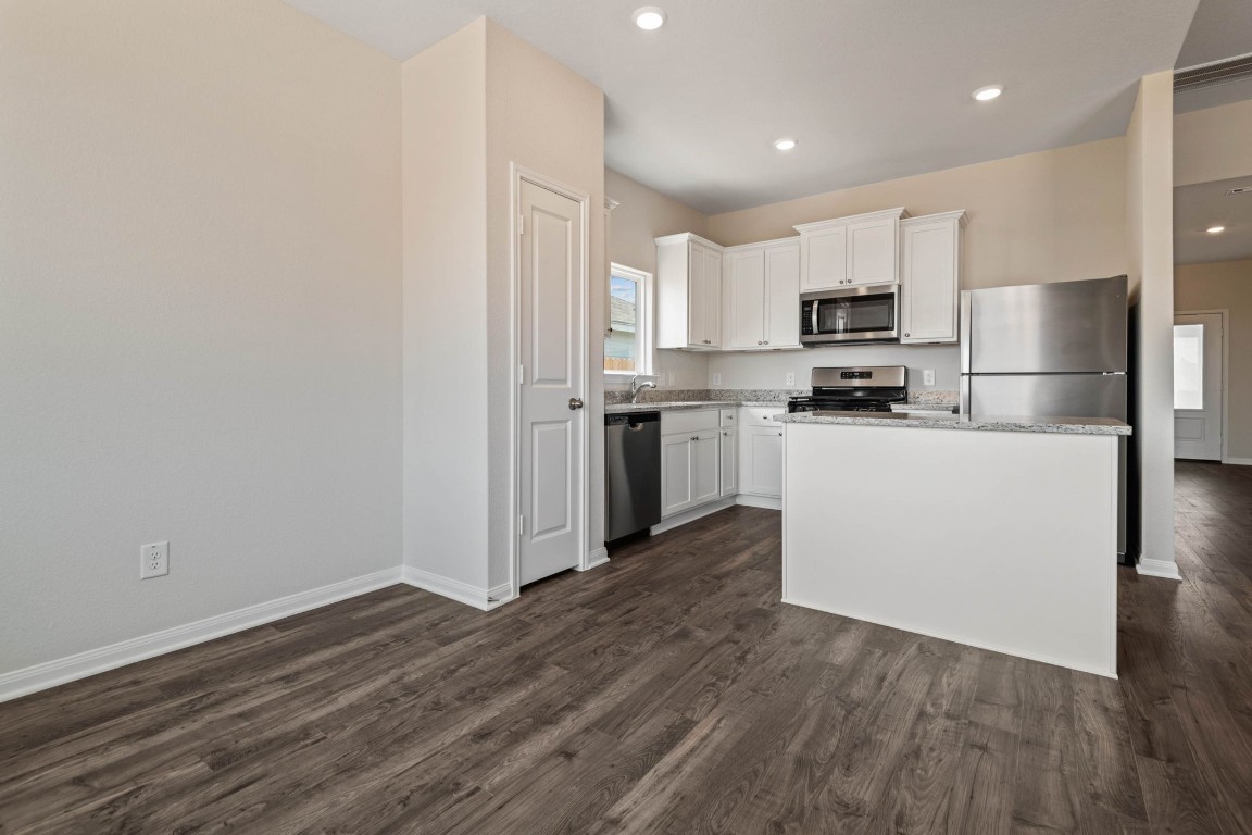700 Jasmine Ridge Lane Property Photo 12