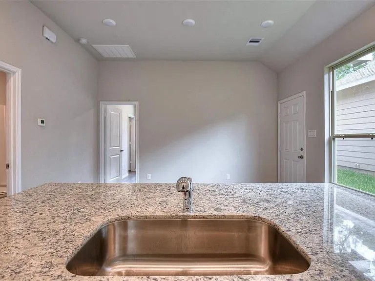 9759 Black Gum Property Photo 4