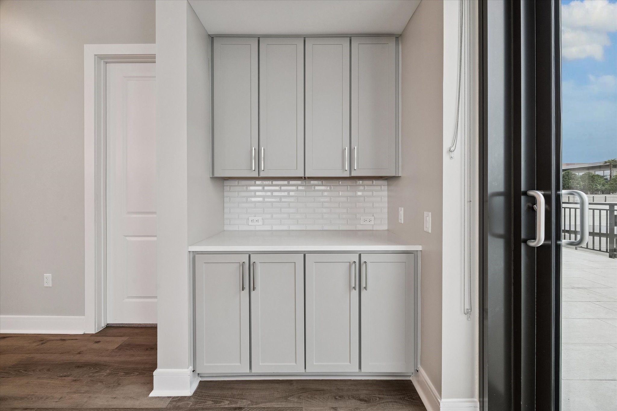 9757 Katy Freeway 2014 Property Photo 6