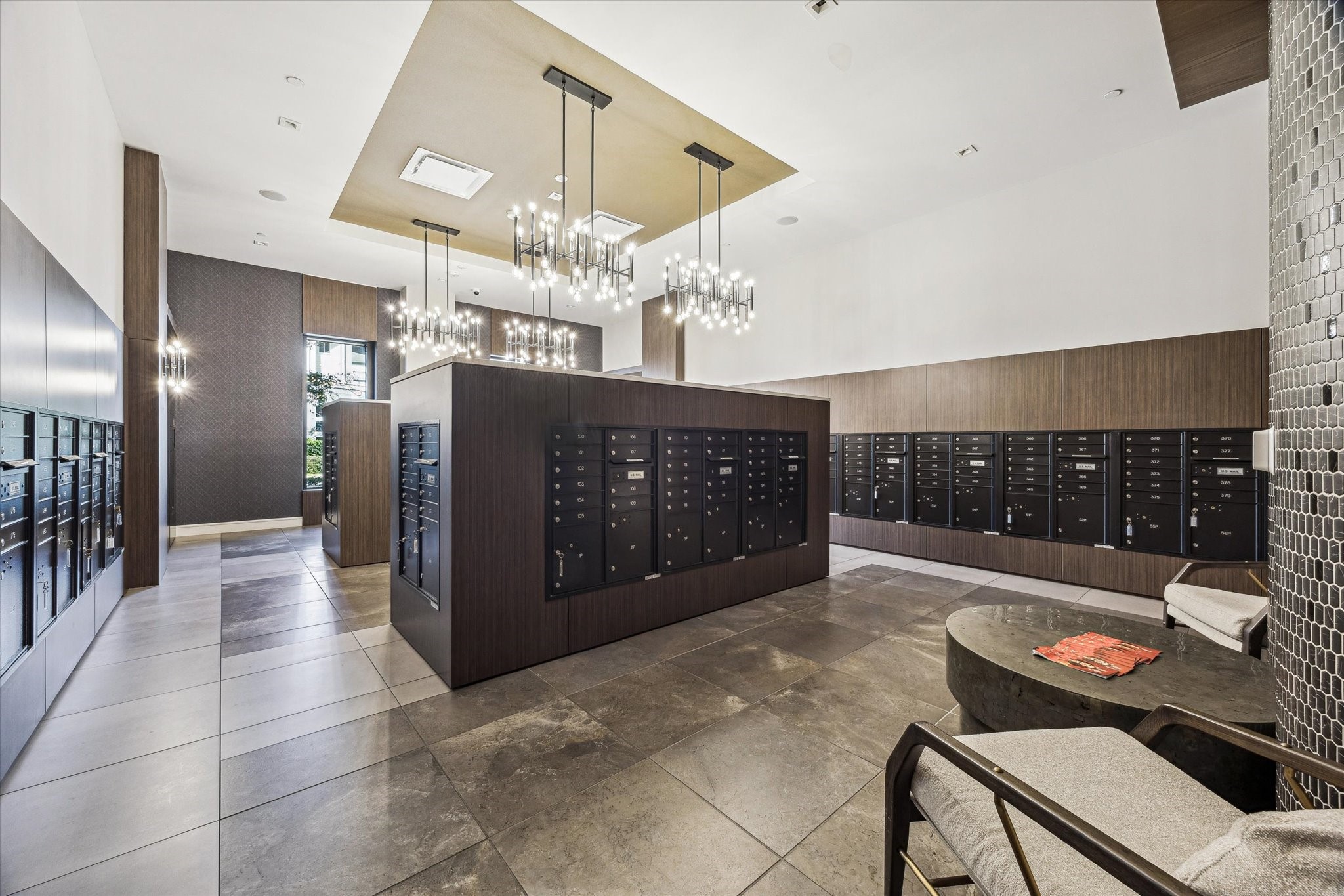 9757 Katy Freeway 2014 Property Photo 15